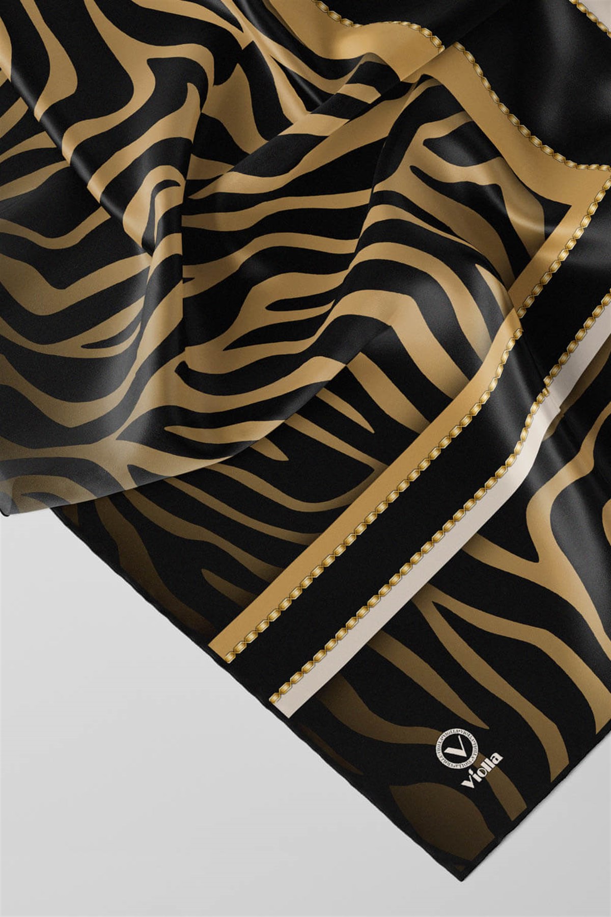 Twill Zebra Desenli Siyah - Gold Renkli 90x90 Eşarp (İpek İçermez) Dikim Şekli : El Dikişi