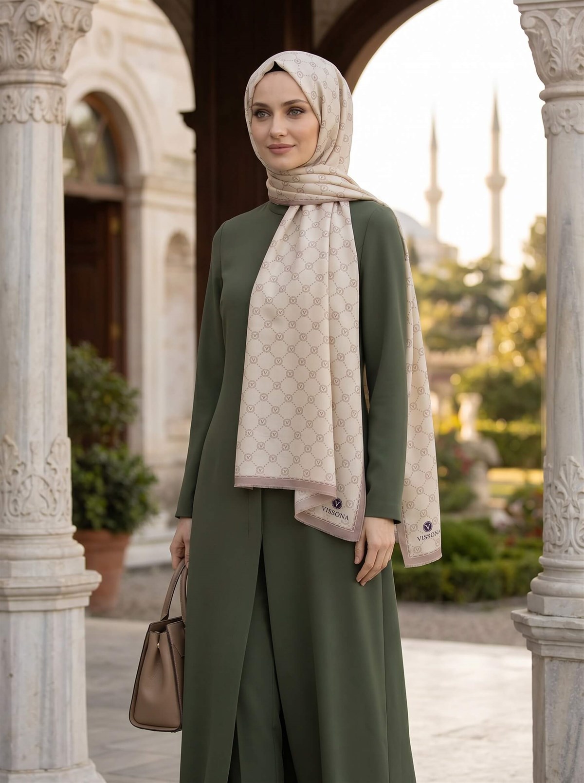 %100 Saf İpek Şal İnce Saten Vual Dokuma V Logo Desenli Vizon Renkli 90x210 Şal