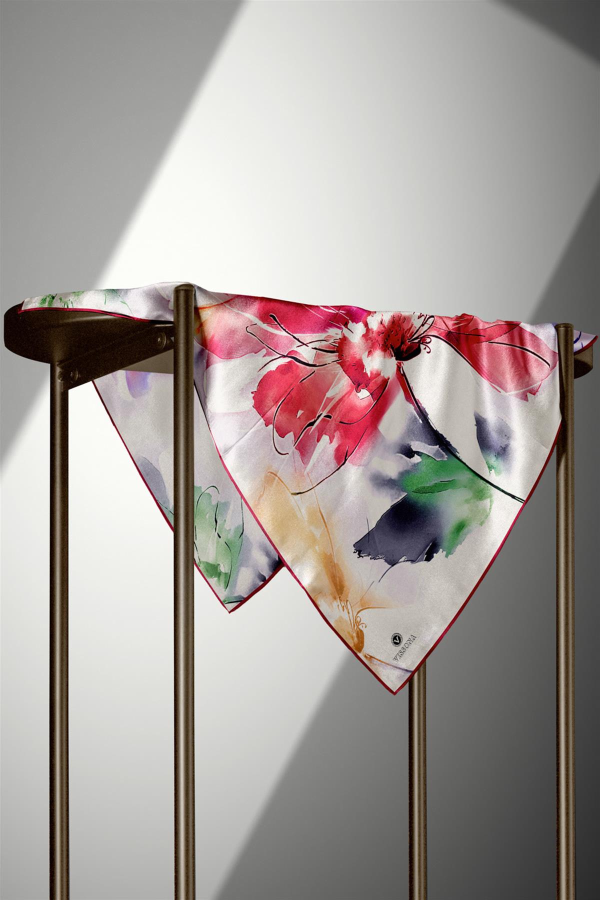 %100 Twill İpek Sulu Boya Çiçek Desenli Kırmızı - Fuşya Renkli 90x90 Eşarp Dikim Şekli : El Dikişi