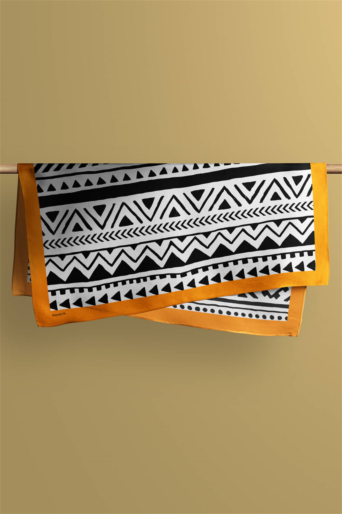 B65 Kadın Egzotik Desenli Bandana 50x50 Siyah Beyaz DG0395-22