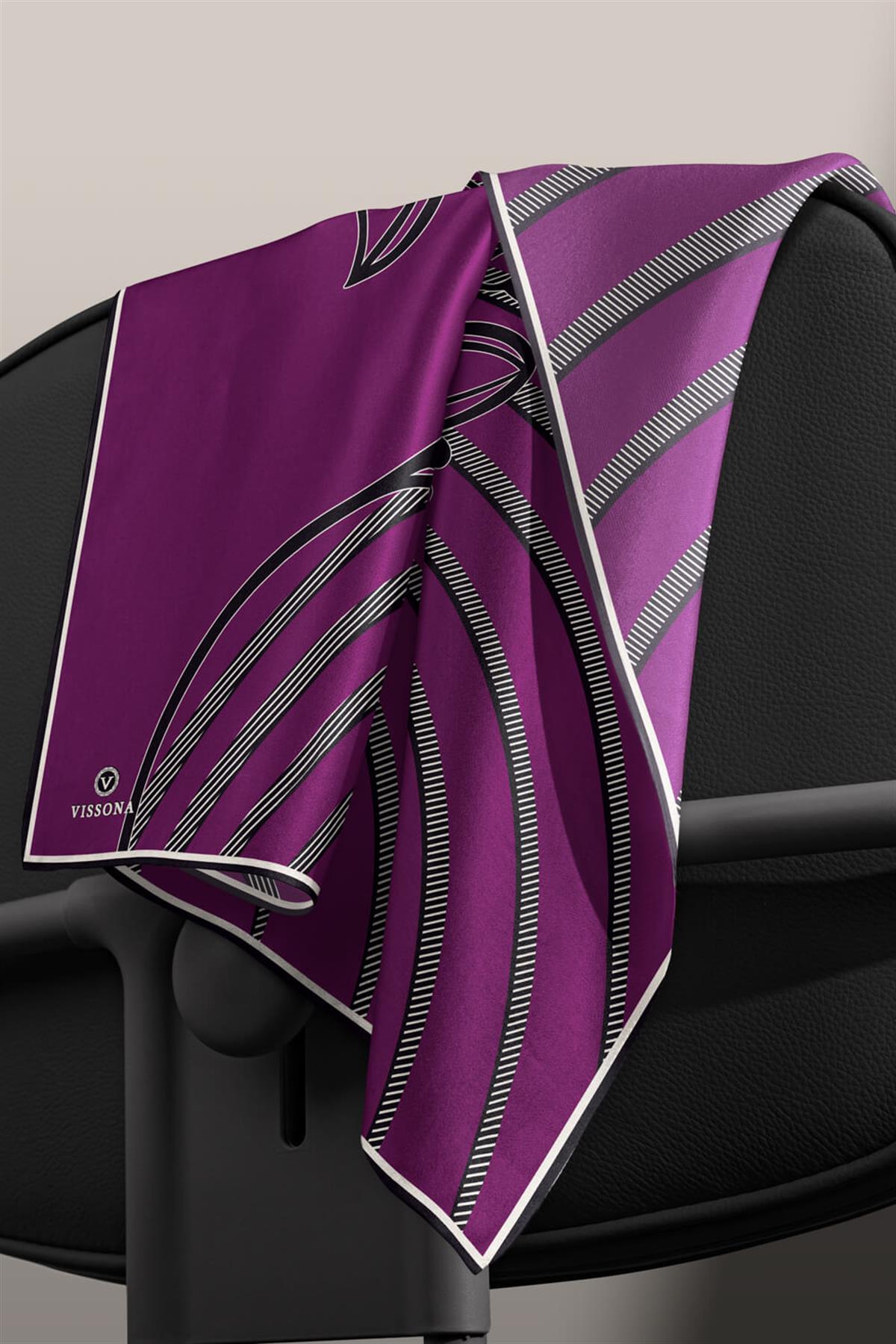 %100 Twill İpek Çizgili Çiçek Desenli Mürdüm - Siyah Renkli 90x90 Eşarp Dikim Şekli : El Dikişi