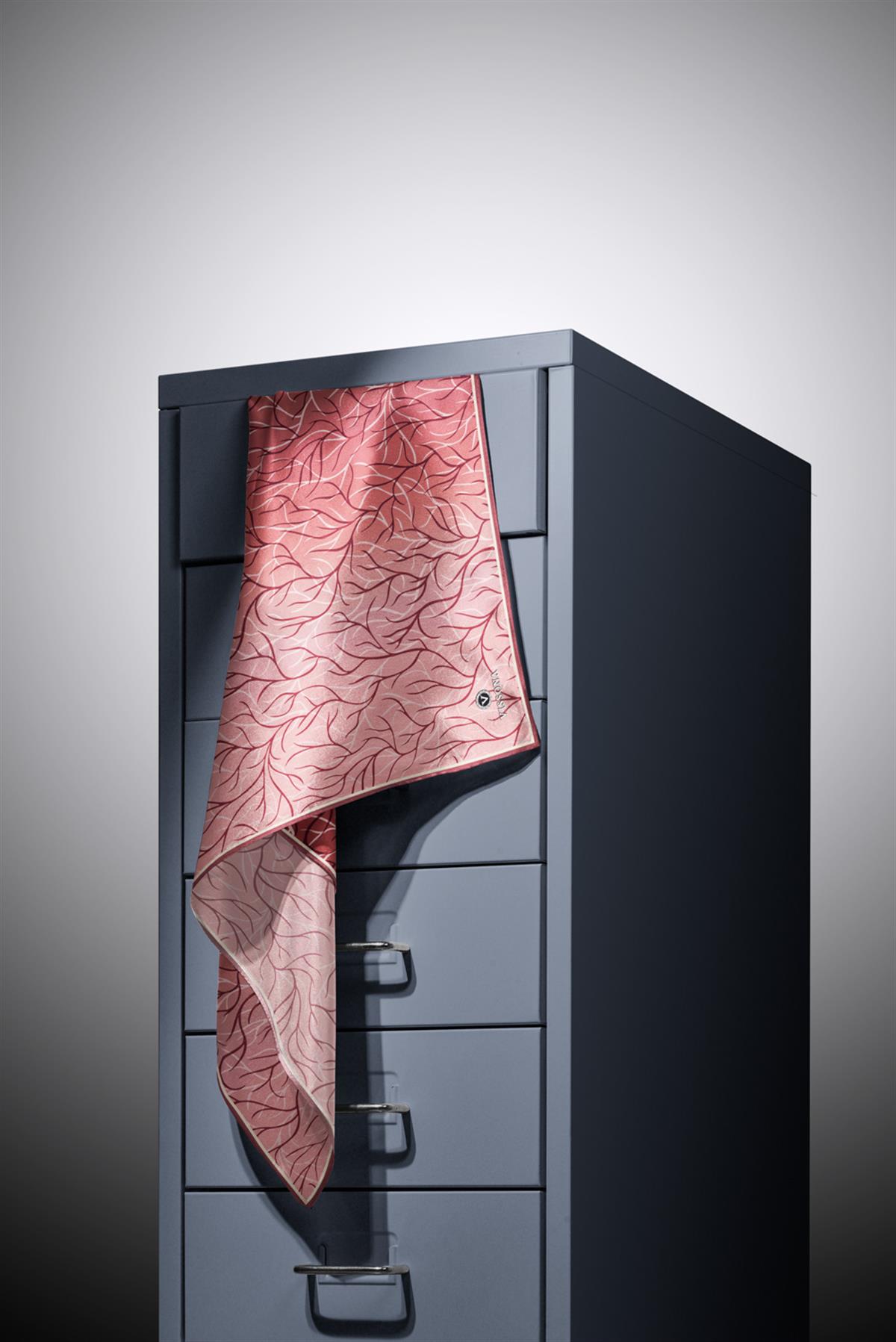 %100 Twill İpek Degrade Desenli Gül Kurusu Renkli 90x90 Eşarp Dikim Şekli : El Dikişi