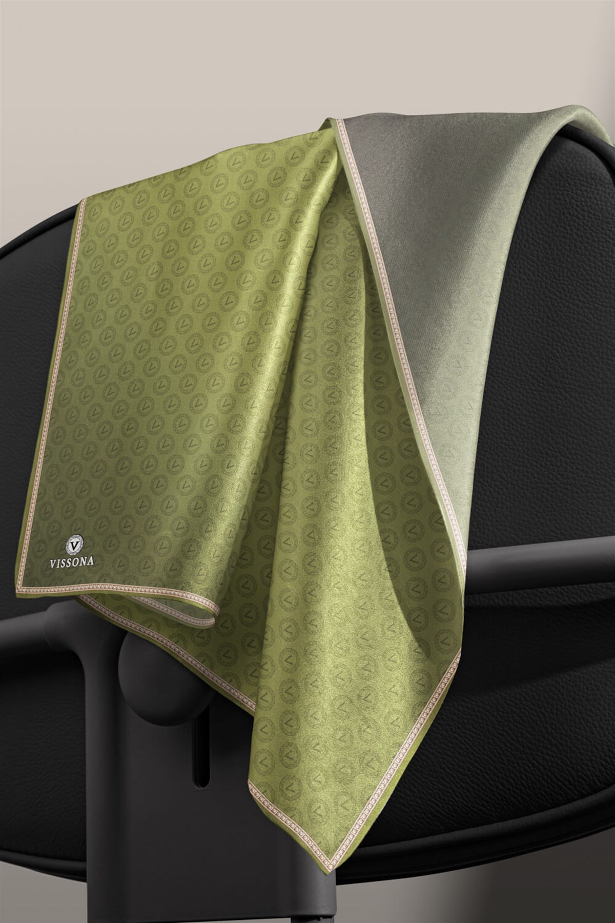 %100 Twill İpek Monogram Desenli Haki  Renkli 90x90 Eşarp Dikim Şekli : El Dikişi