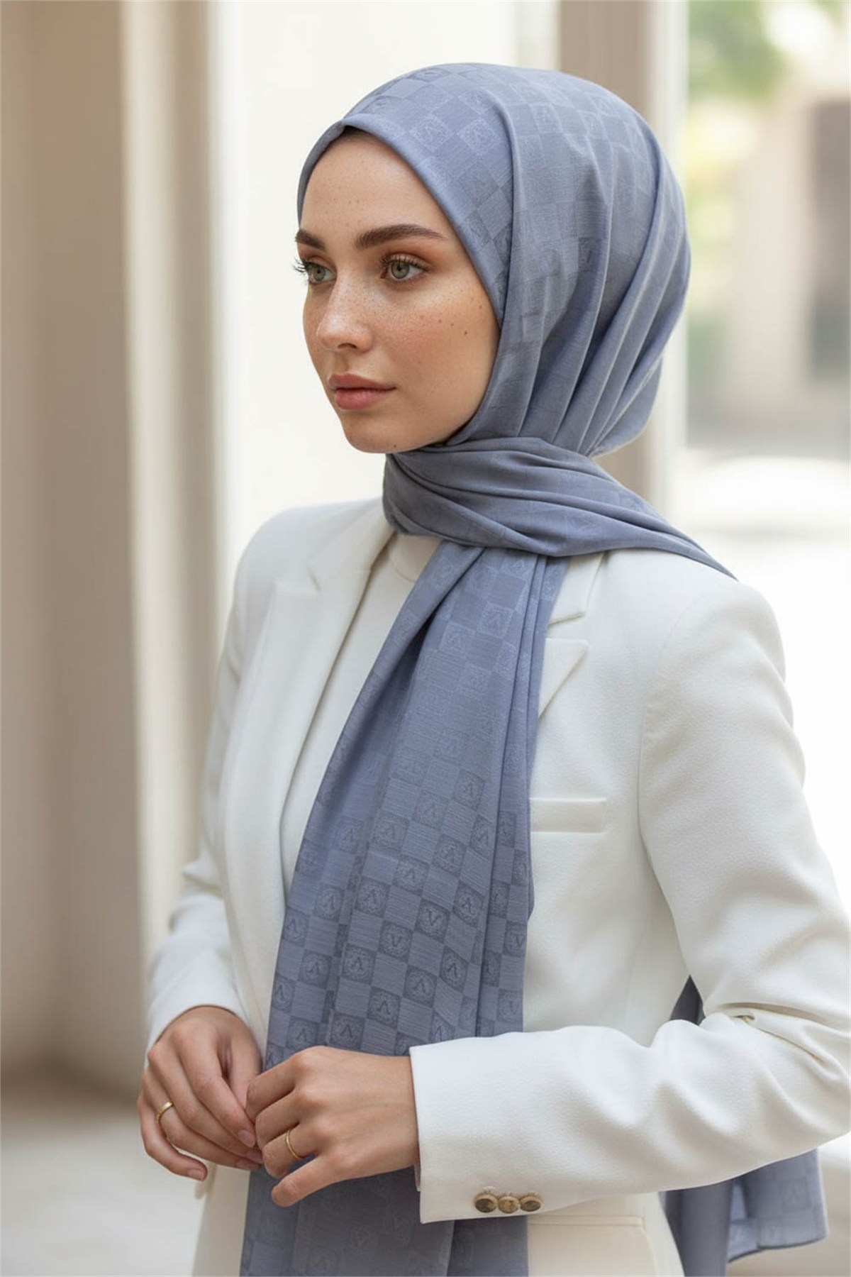 Vissona %57 İPEK %43 PAMUK Monogram Desenli Gri Renkli Şal -  70x190 Dikiş Tipi İtalyan Dikişli
