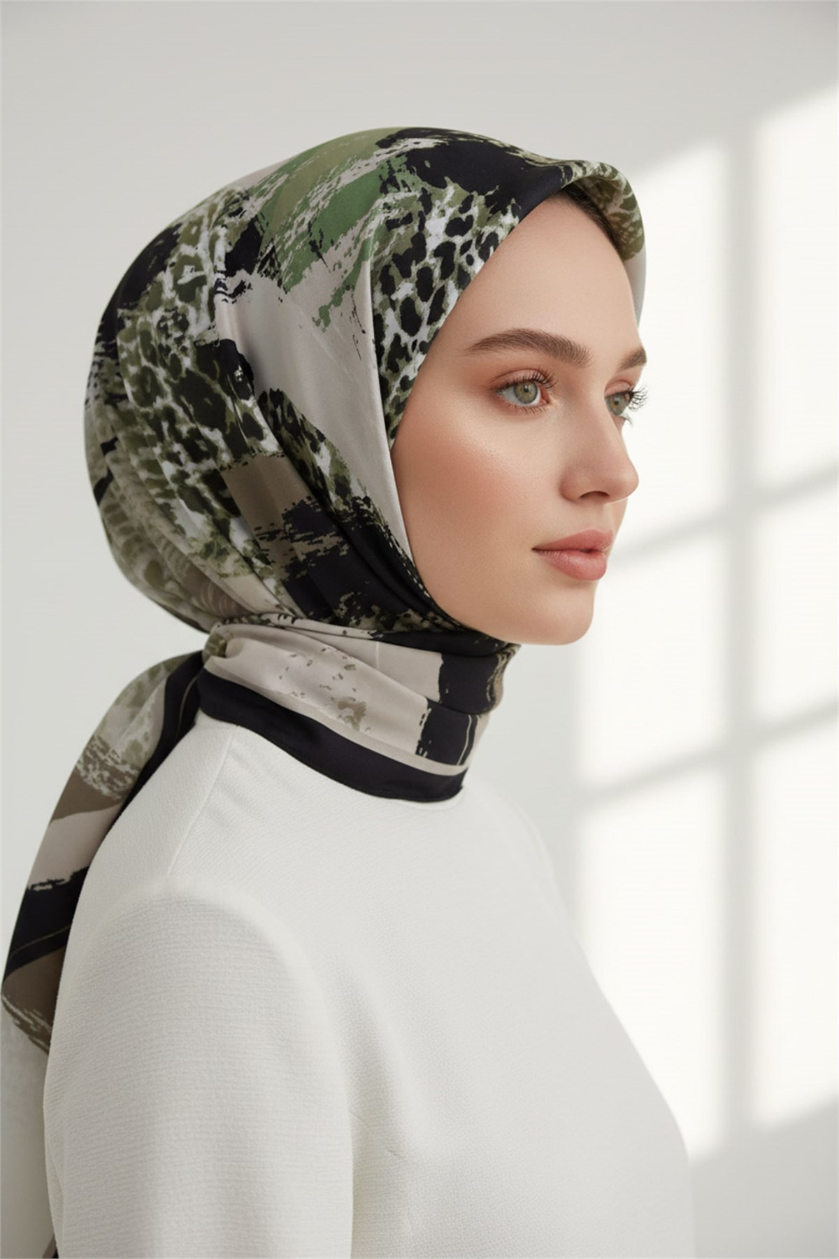 KREP LEOPAR DESENLİ KREM - HAKİ YEŞİLİ RENKLİ 75X195 KIRIŞMAZ ŞAL