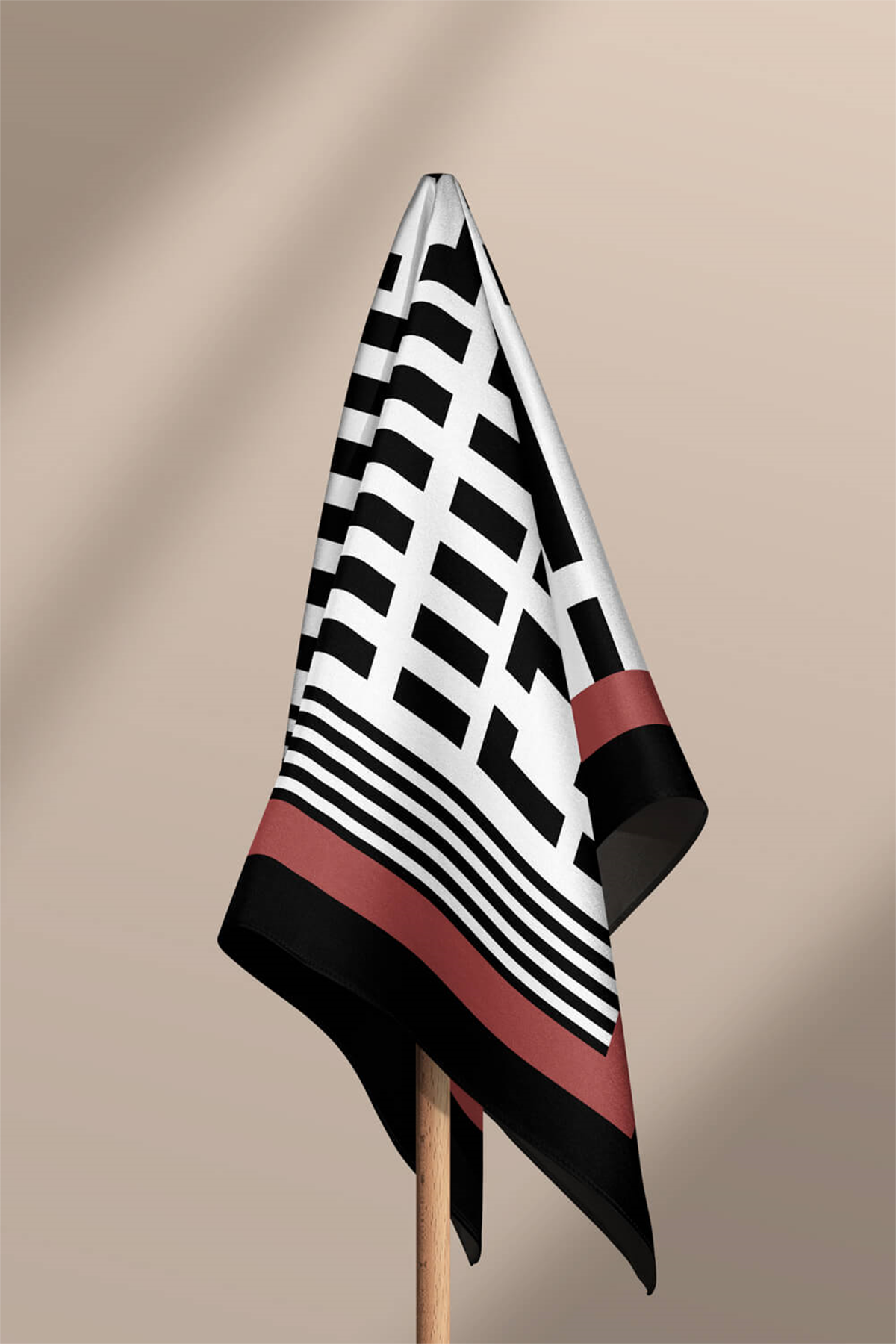 Kadın Siyah Beyaz Geometrik Desenli 50x50 Bandana HYL DG01510-22