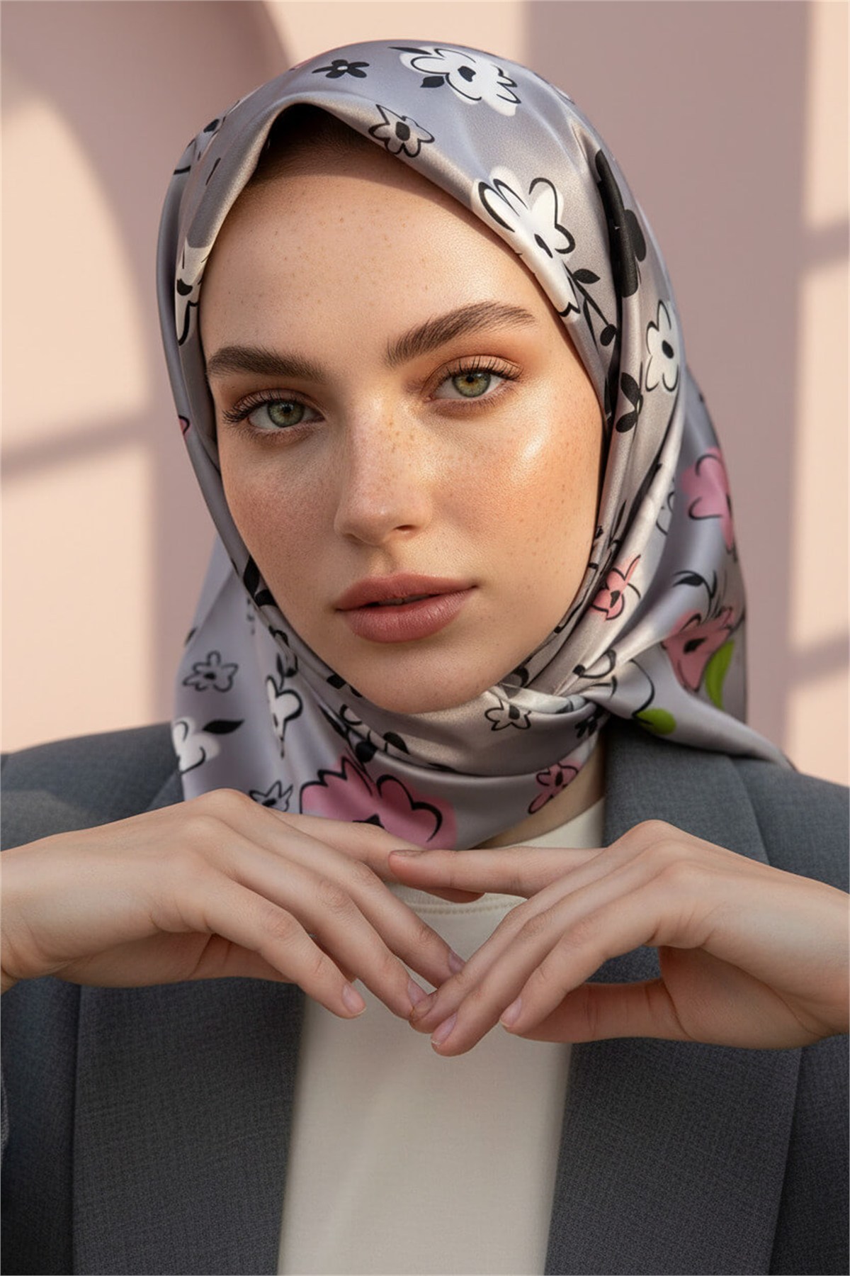 Rayon Papatya Desenli Gri Renkli 90x90 Eşarp (İpek İçermez) Kenar Dikiş Şekli El Dikişli