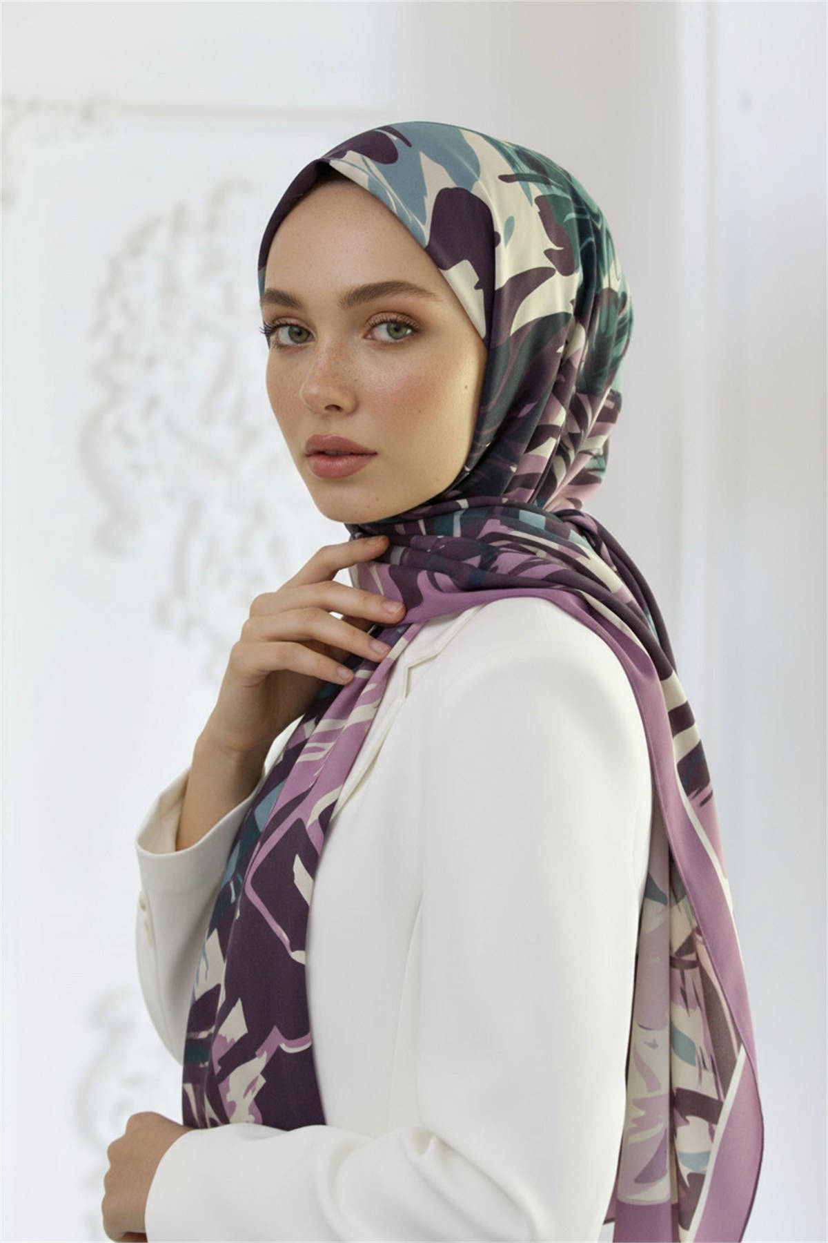 KREP GEOMETRİK DESENLİ LİLA RENKLİ 75X195 KIRIŞMAZ ŞAL