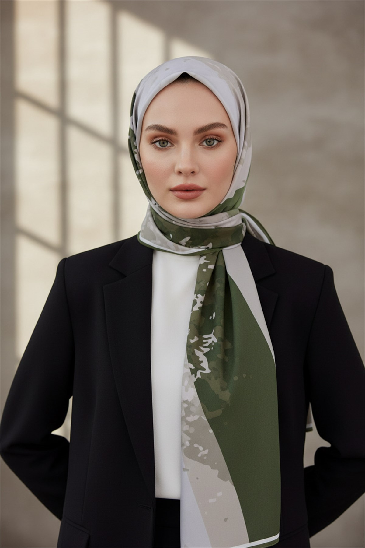 KREP GEOMETRİK DESENLİ BEJ - HAKİ RENKLİ 75X195 KIRIŞMAZ ŞAL