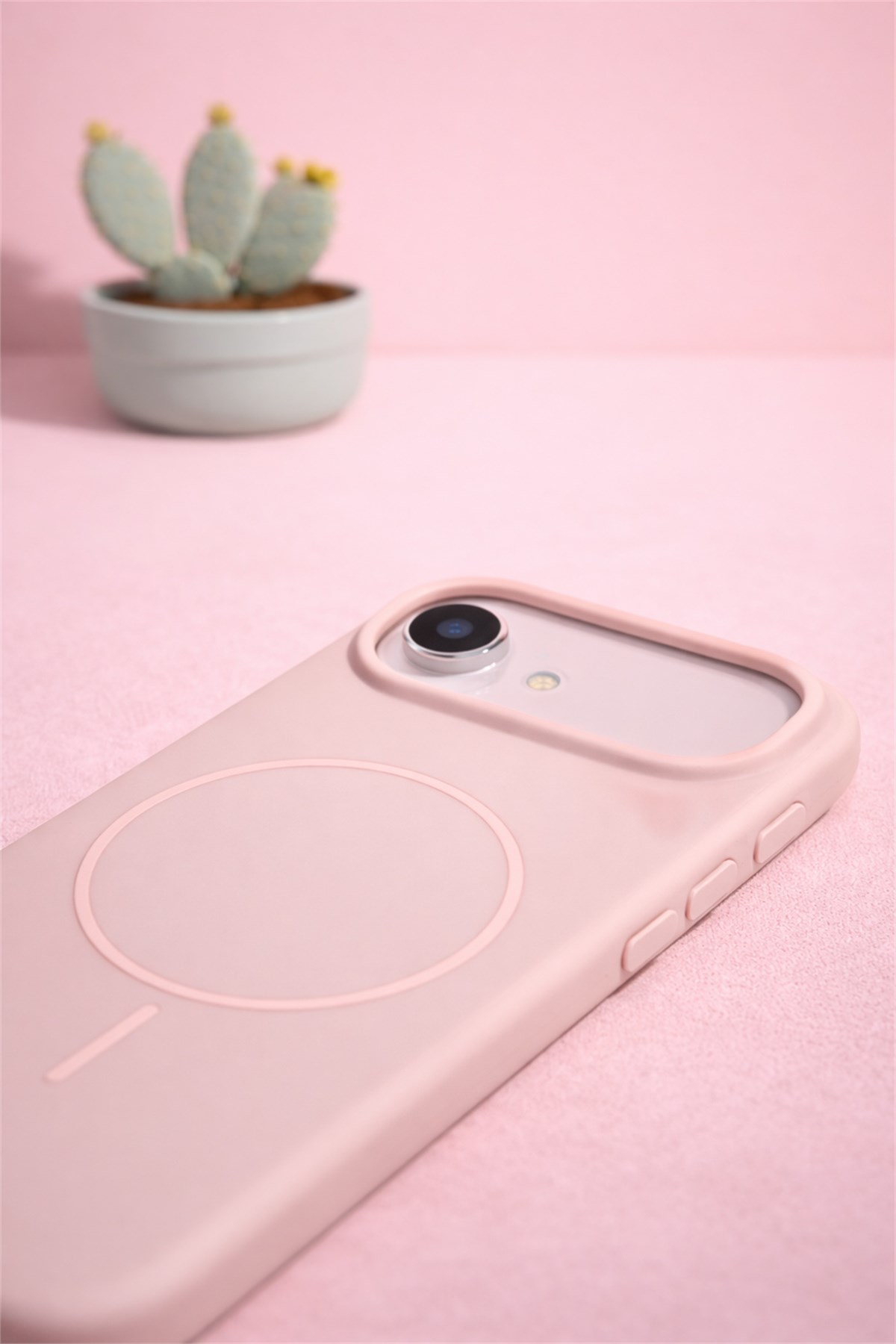 iPhone Air Uyumlu İçi Kadife Magsafe Wireless Şarj Özellikli Pembe Renkli Telefon Kılıfı