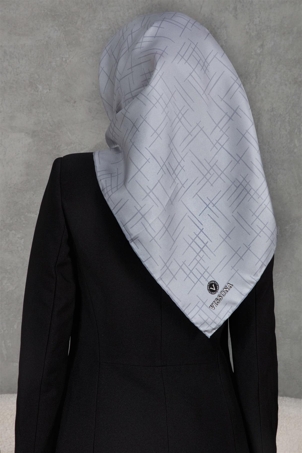 %100 Twill İpek Çizgi Desenli Gri Renkli 90x90 Eşarp Dikim Şekli : El Dikişi
