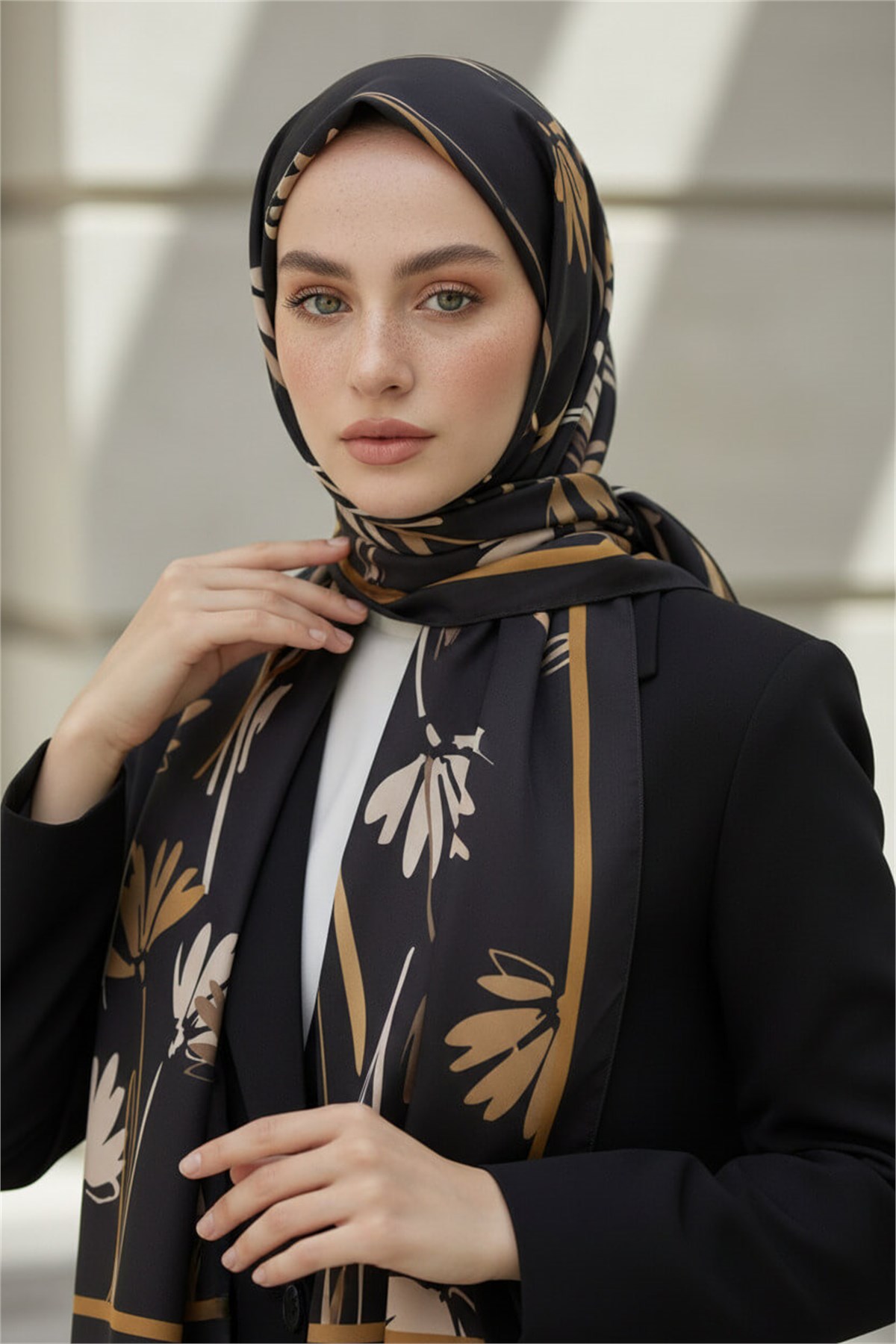 KREP ÇİÇEK DESENLİ GOLD RENKLİ 75X195 KIRIŞMAZ ŞAL