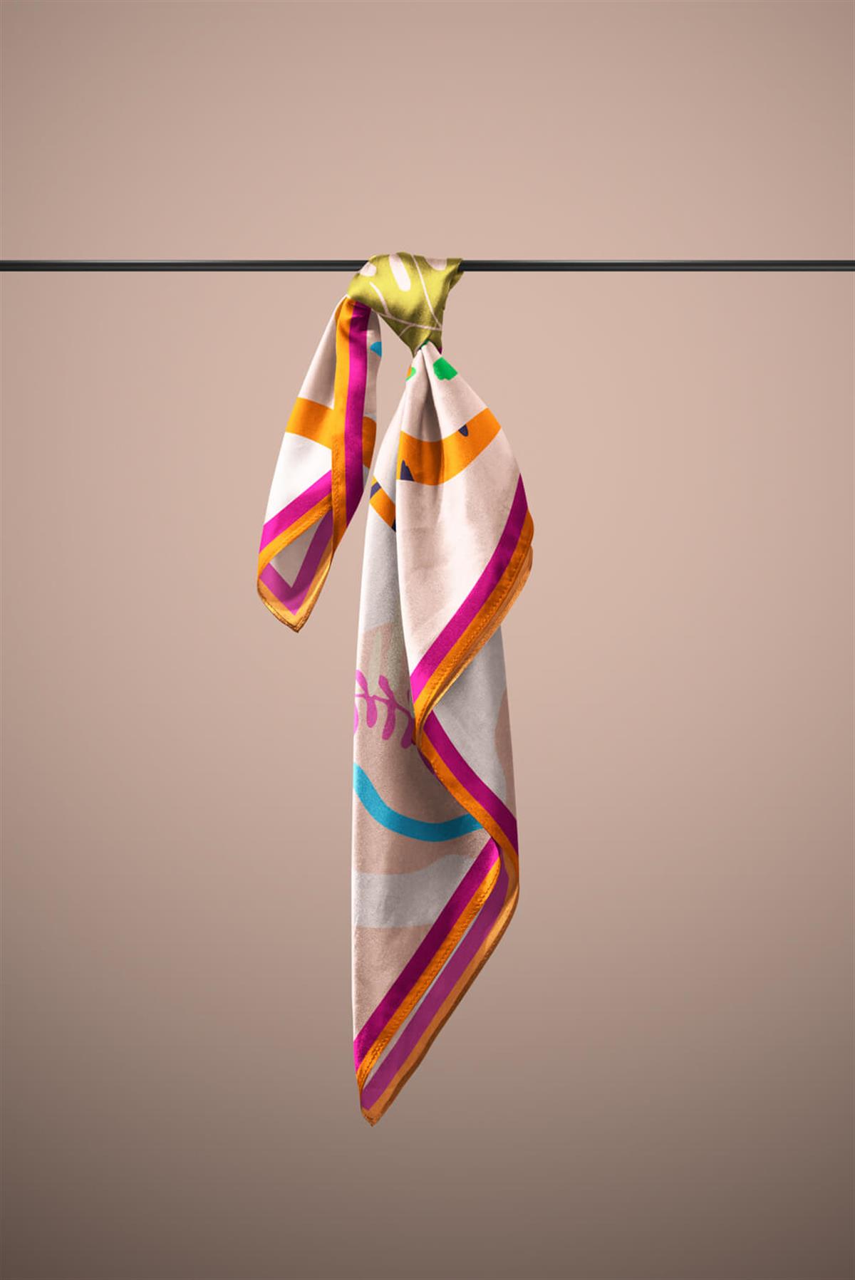 A25 Vissona Kaplan Desenli İpek Bandana