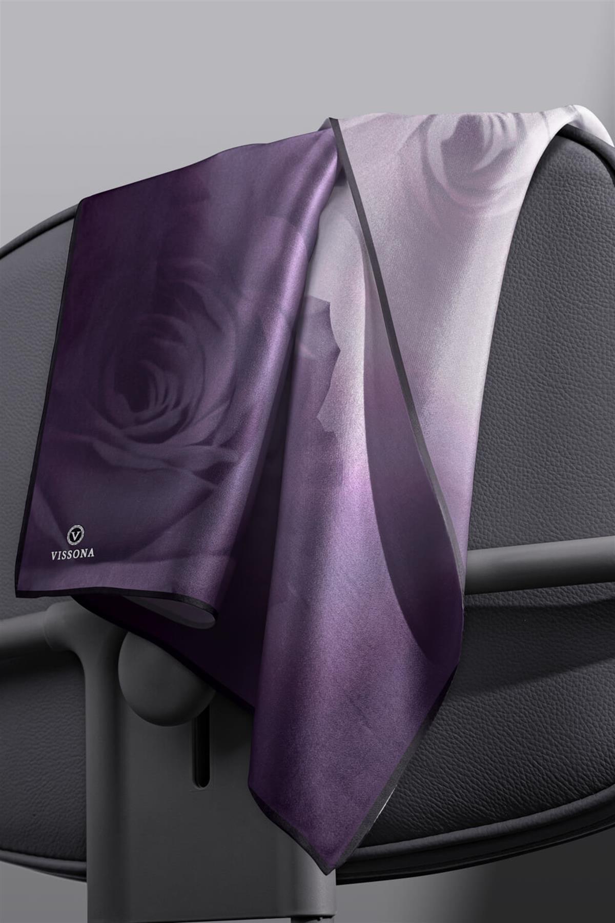 %100 Twill İpek Gül Desenli Lila Renkli 90x90 Eşarp Dikim Şekli : El Dikişi