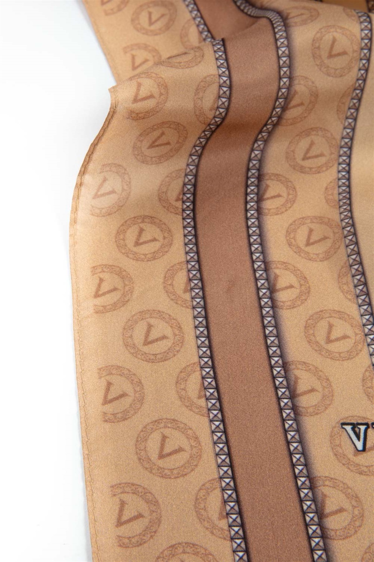 %100 Saf İpek Şal İnce Saten Vual Dokuma Monogram Desenli Gold - Beyaz Renkli 90x210 Şal