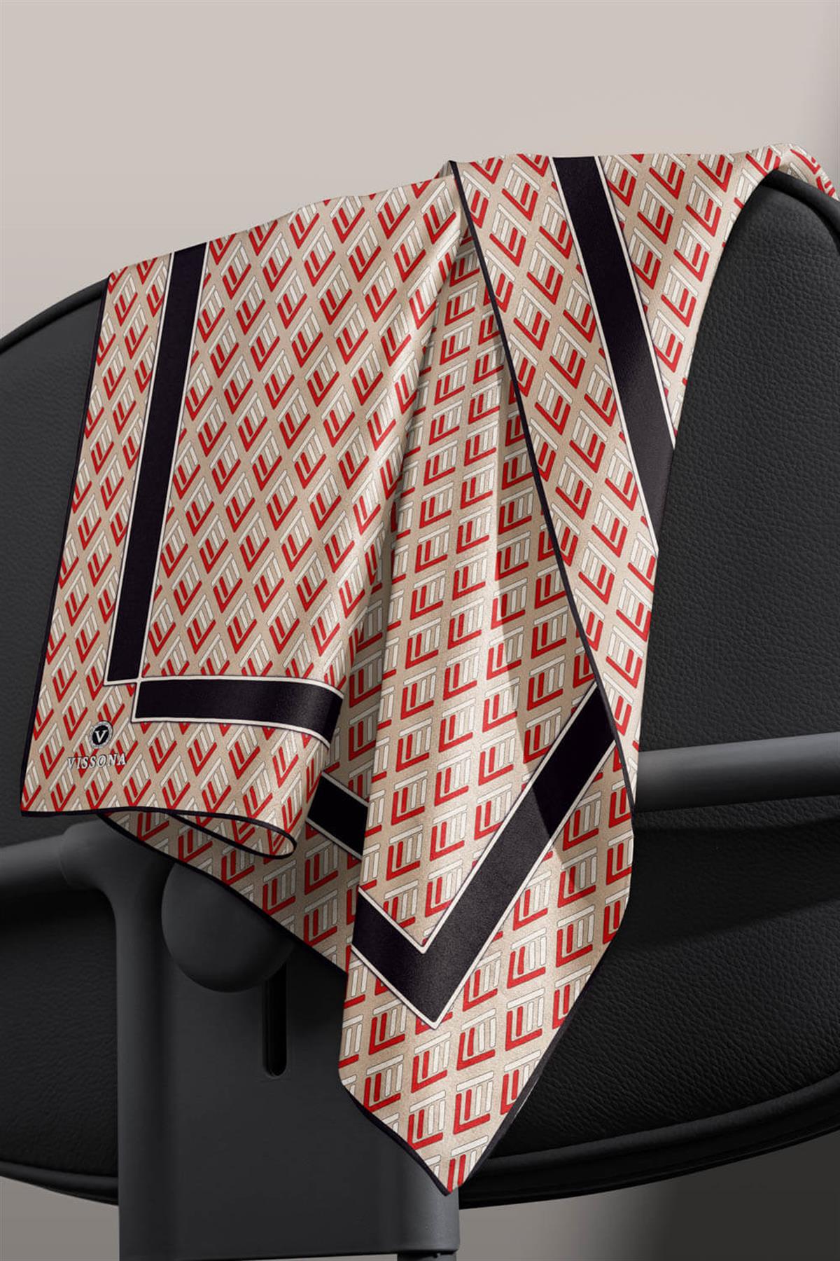 %100 Twill İpek Geometrik Desenli Bej - Kırmızı Renkli 90x90 Eşarp Dikim Şekli : El Dikişi