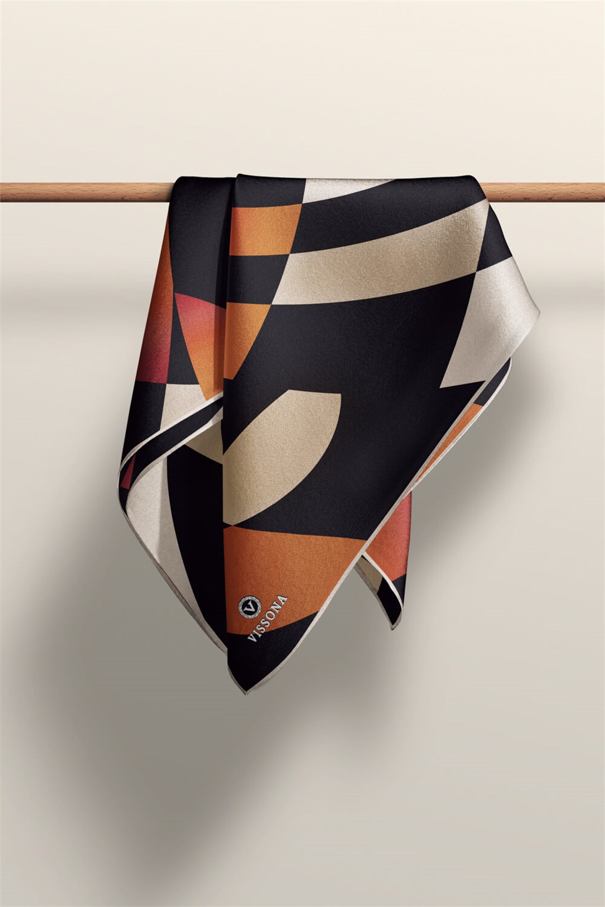 %100 Twill İpek Geometrik Desenli Taba - Bej Renkli 90x90 Eşarp Dikim Şekli : El Dikişi