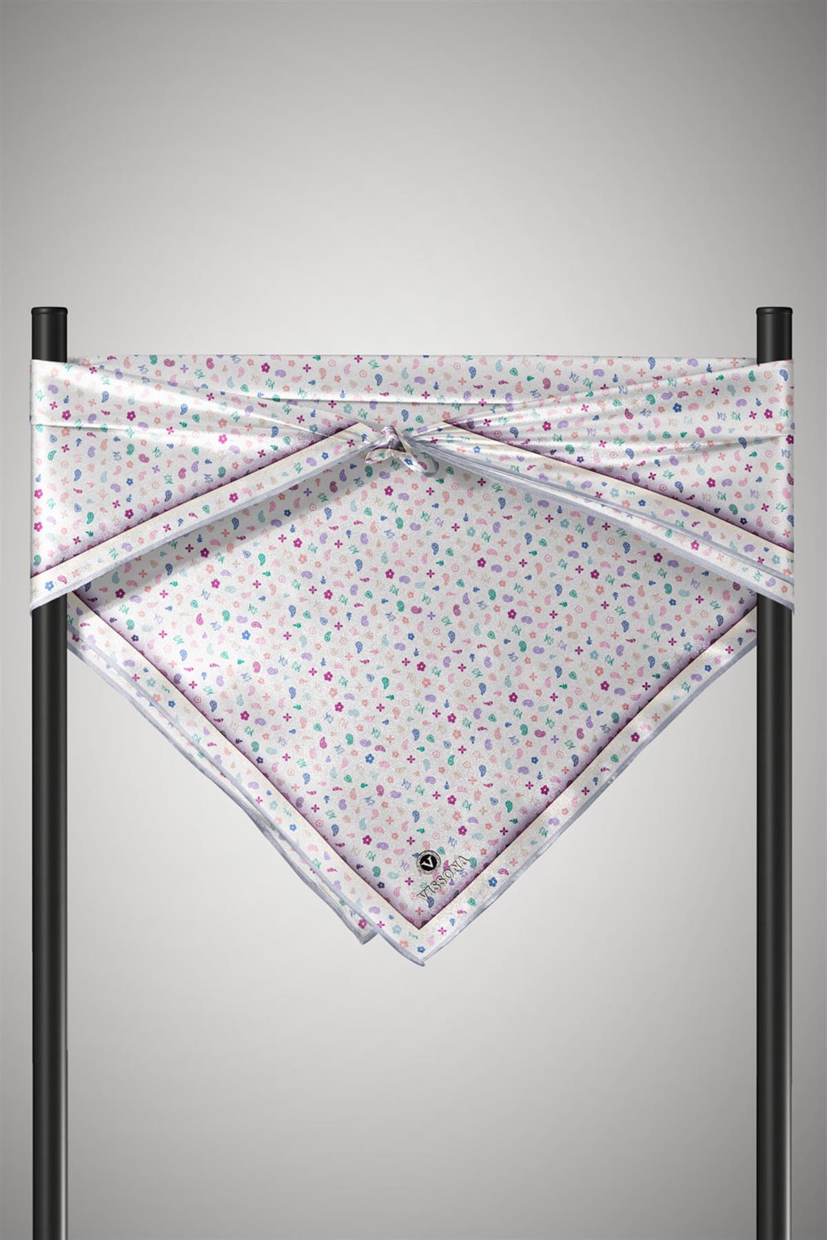 %100 Twill İpek Çıtır Desenli Gümüş - Gri Renkli 90x90 Eşarp Dikim Şekli : El Dikişi