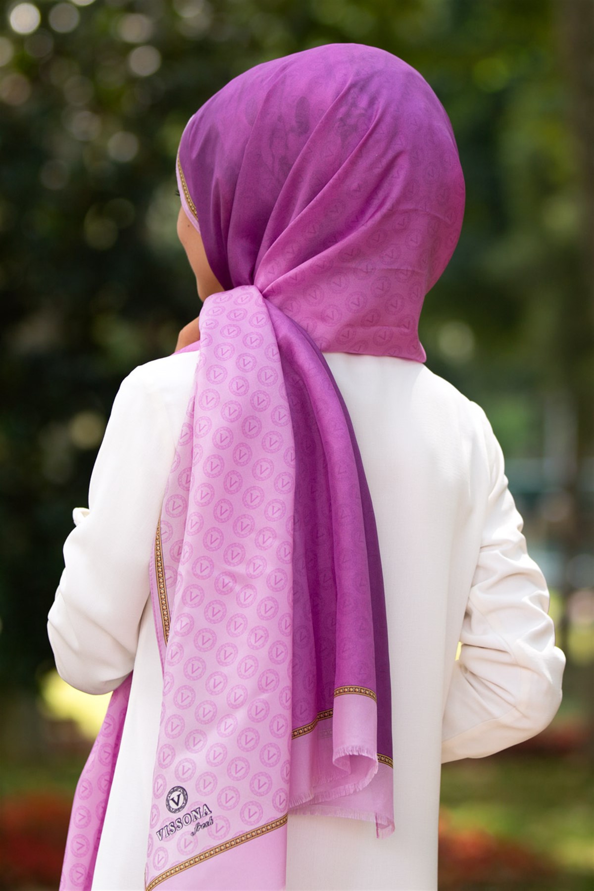 %100 İpek Degradeli Ve Monogram Desenli Pembe - Gold Renkli 92x210 Şal