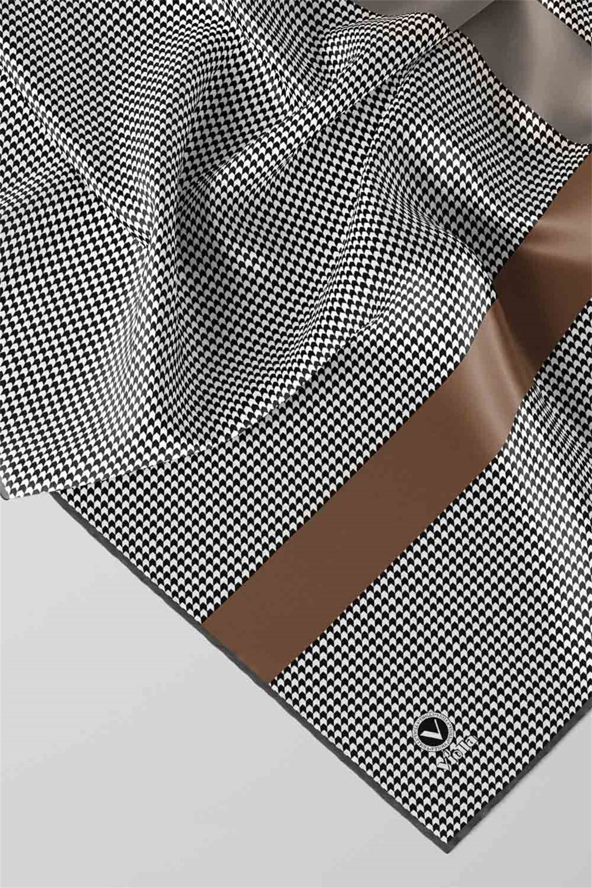 Twill Kazayaklı Şerit Desenli Gümüş Renkli 90x90 Eşarp (İpek İçermez) Dikim Şekli : El Dikişi
