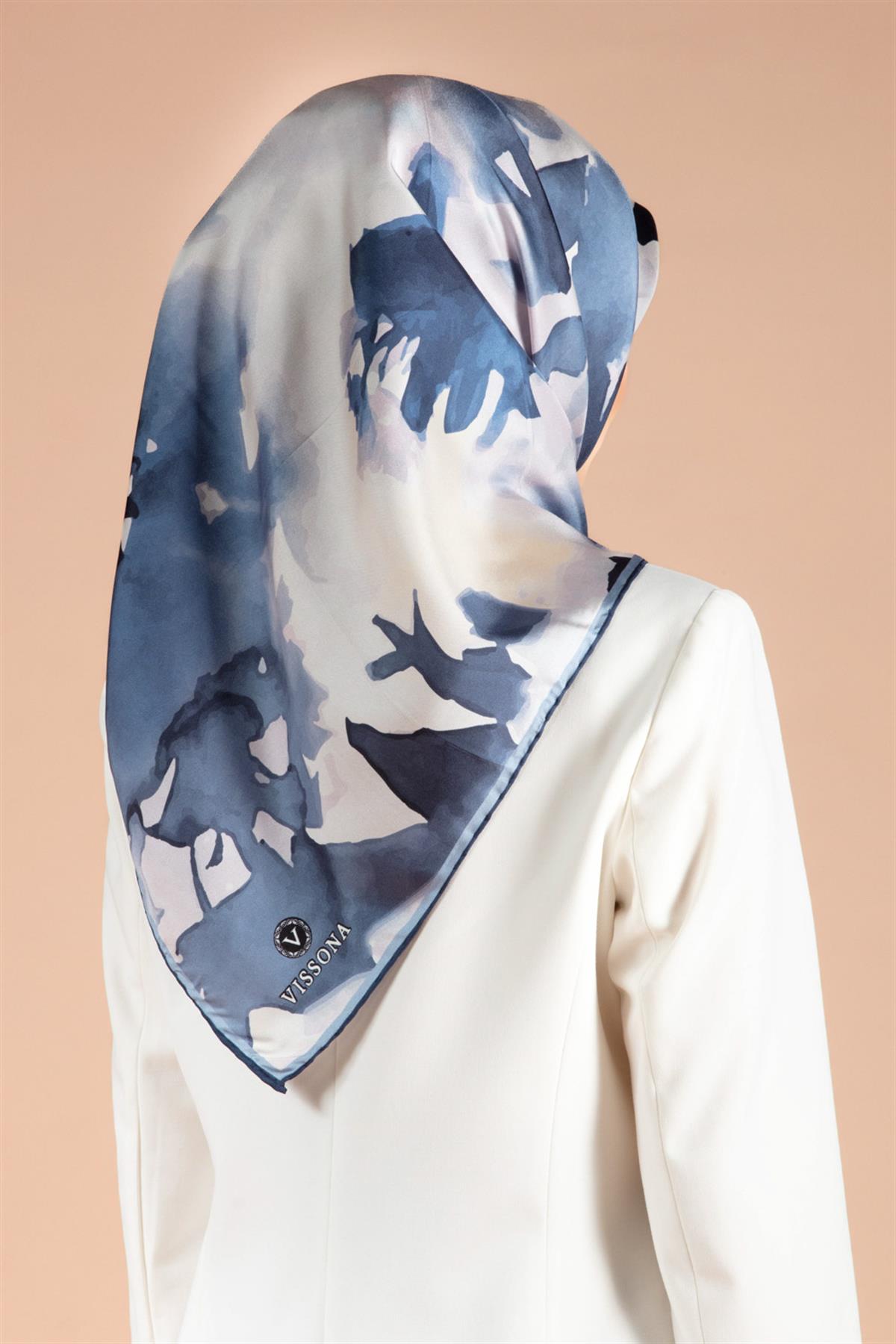 %100 Twill İpek Yaprak Desenli İndigo Mavisi - Lacivert Renkli 90x90 Eşarp Dikim Şekli : El Dikişi