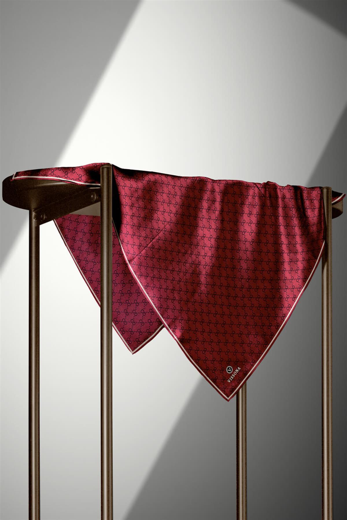 %100 Twill İpek Geometrik Desenli Bordo Renkli 90x90 Eşarp Dikim Şekli : El Dikişi