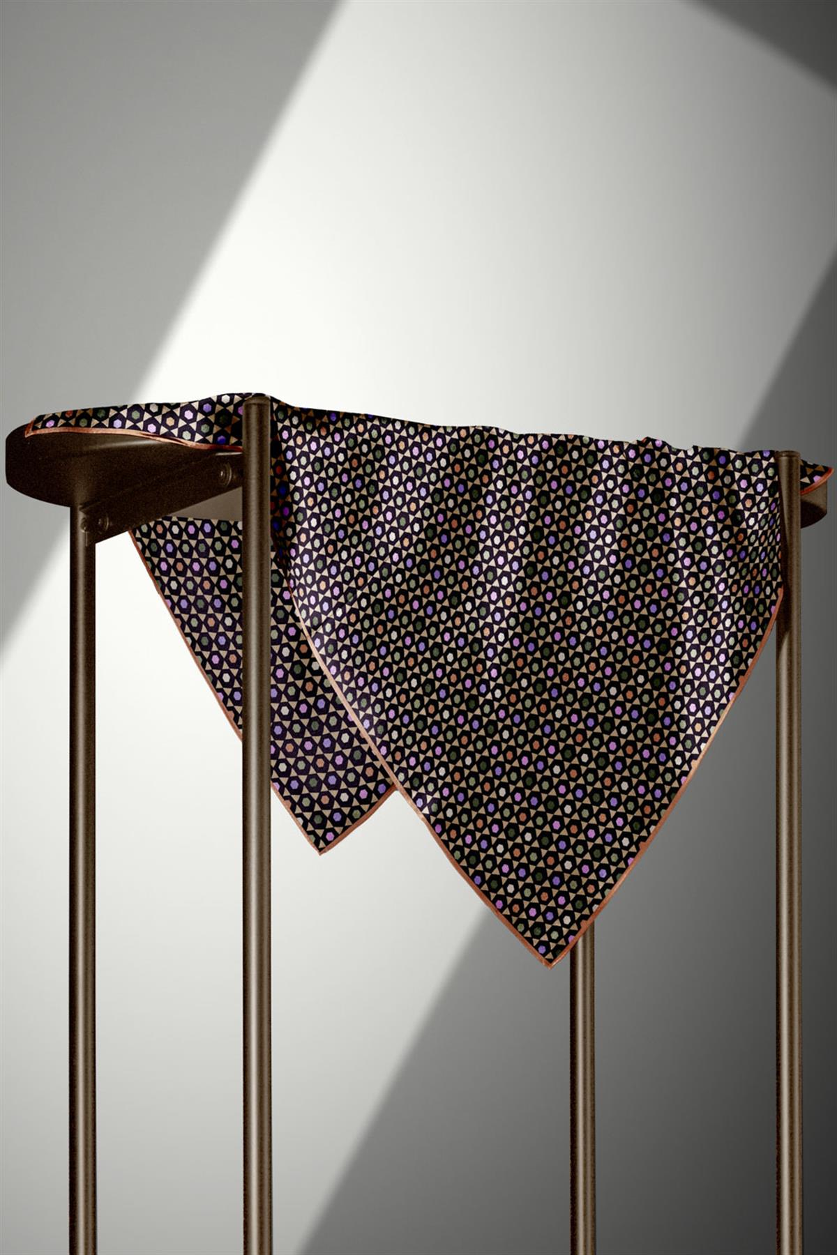 %100 Twill İpek Nokta Desenli Siyah - Bakır Renkli 90x90 Eşarp Dikim Şekli : El Dikişi