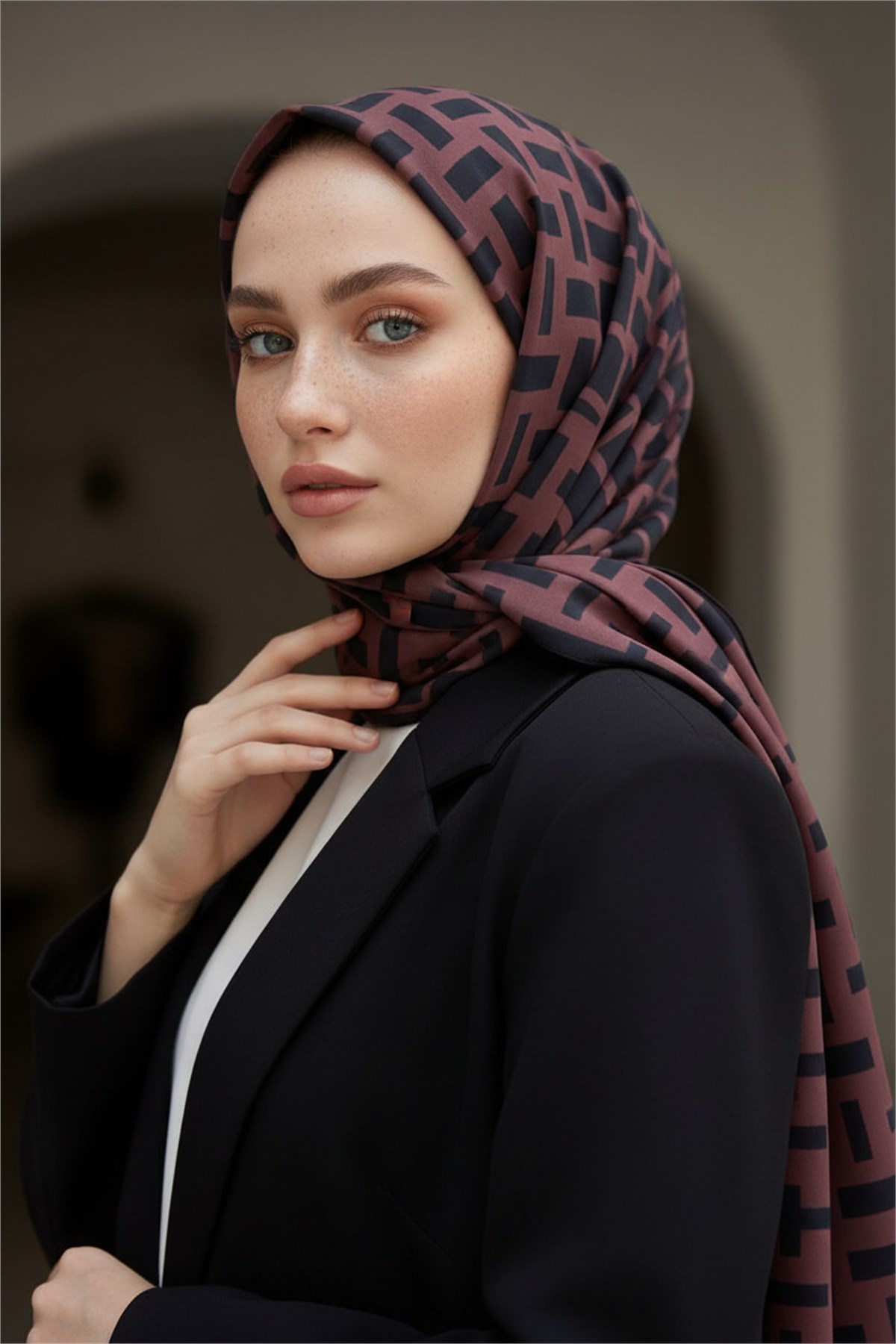 KREP KARELİ DESENLİ GÜL KURUSU RENKLİ 75X195 KIRIŞMAZ ŞAL