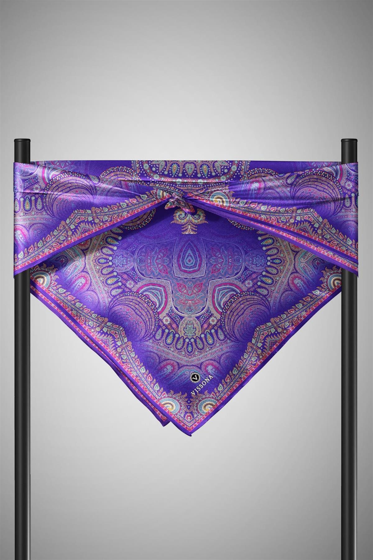 %100 Twill İpek Şal Desenli Mor Renkli 90x90 Eşarp Dikim Şekli : El Dikişi