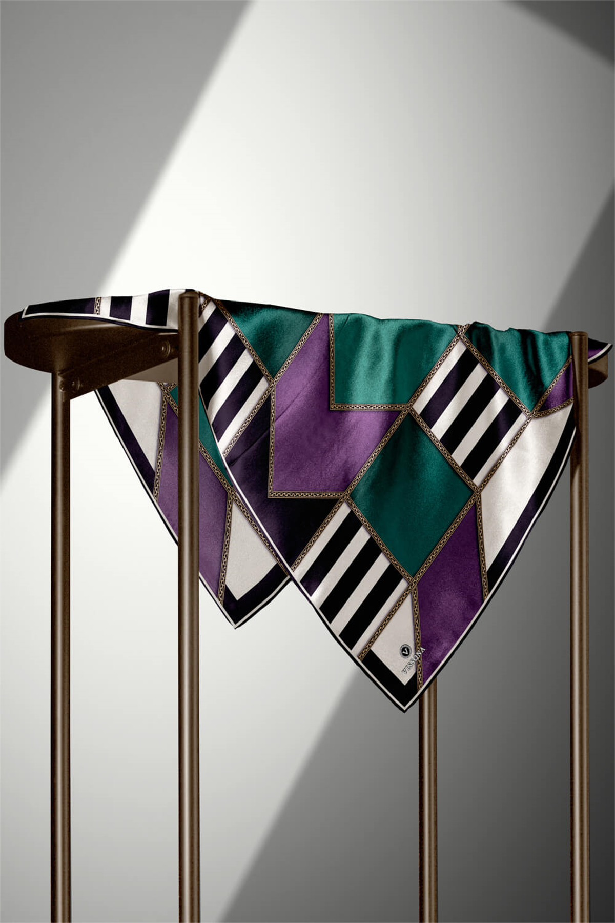 %100 Twill İpek Geometrik Desenli Lila - Petrol Yeşili Renkli 90x90 Eşarp Dikim Şekli : El Dikişi