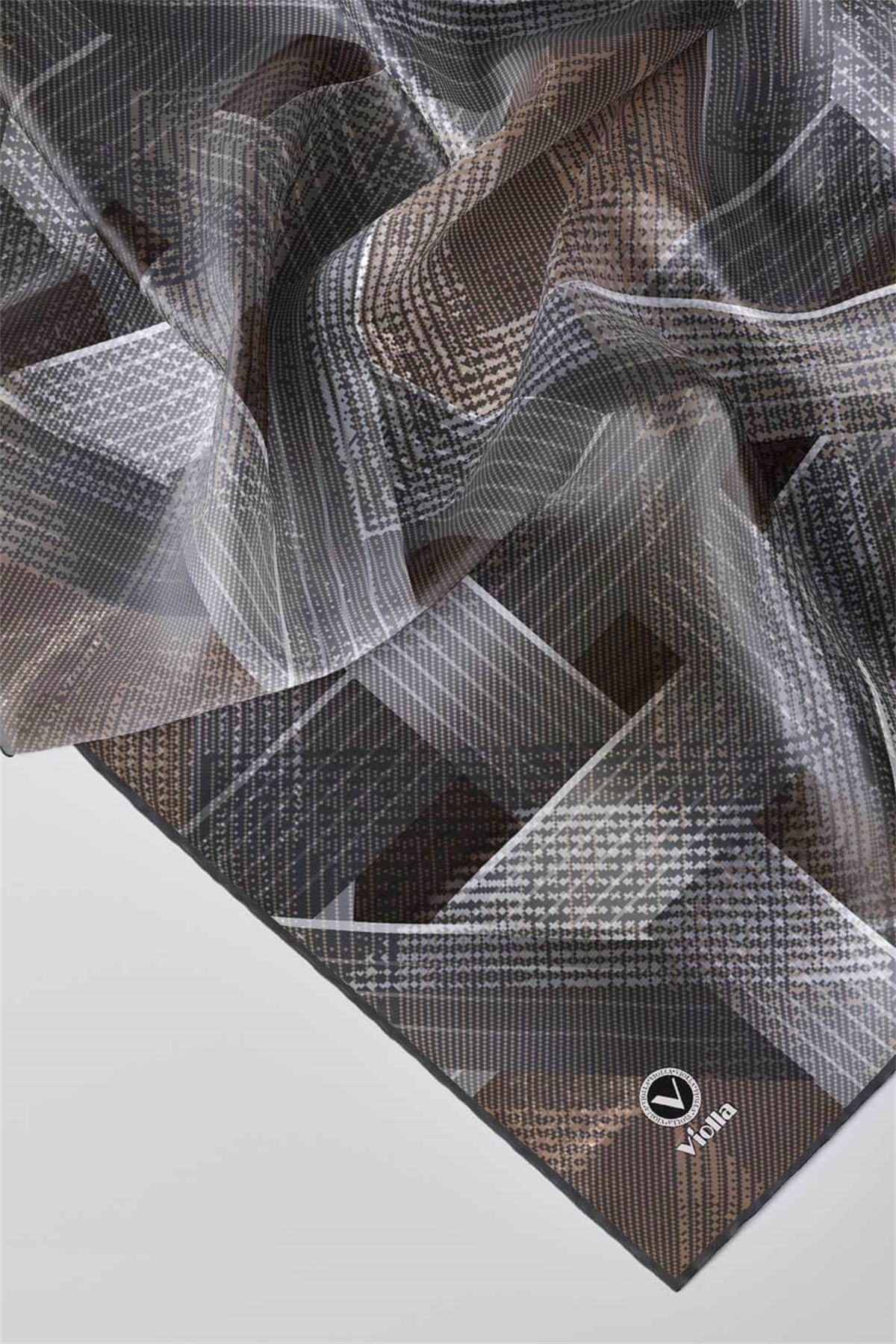 Twill Dokulu Geometrik Desenli Gri - Bej Renkli 90x90 Eşarp (İpek İçermez) Kenar Dikiş Şekli El Dikişli