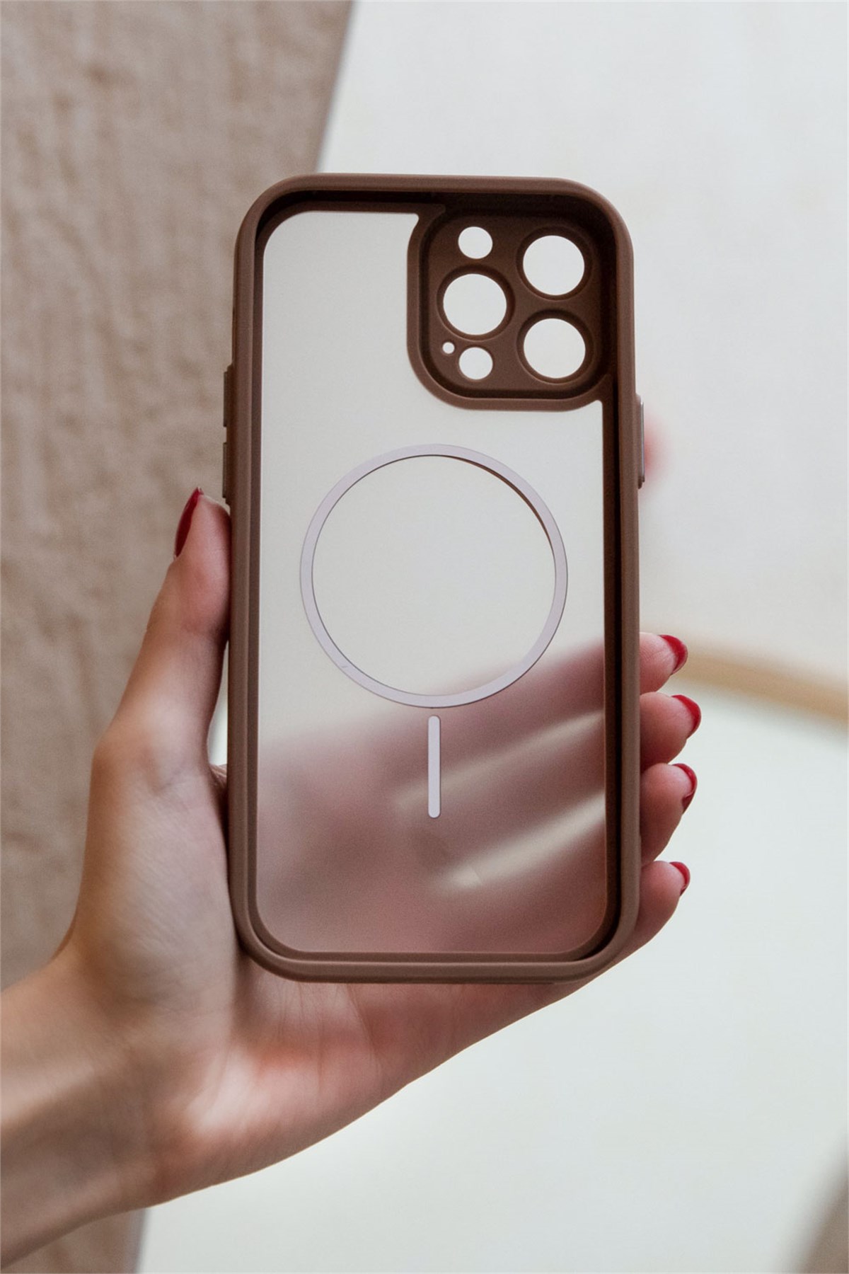 iPhone 15 Pro Max Kılıf – Kamera Korumalı – MagSafe Uyumlu – Haki Renk – Mat Silikon Telefon Kılıfı