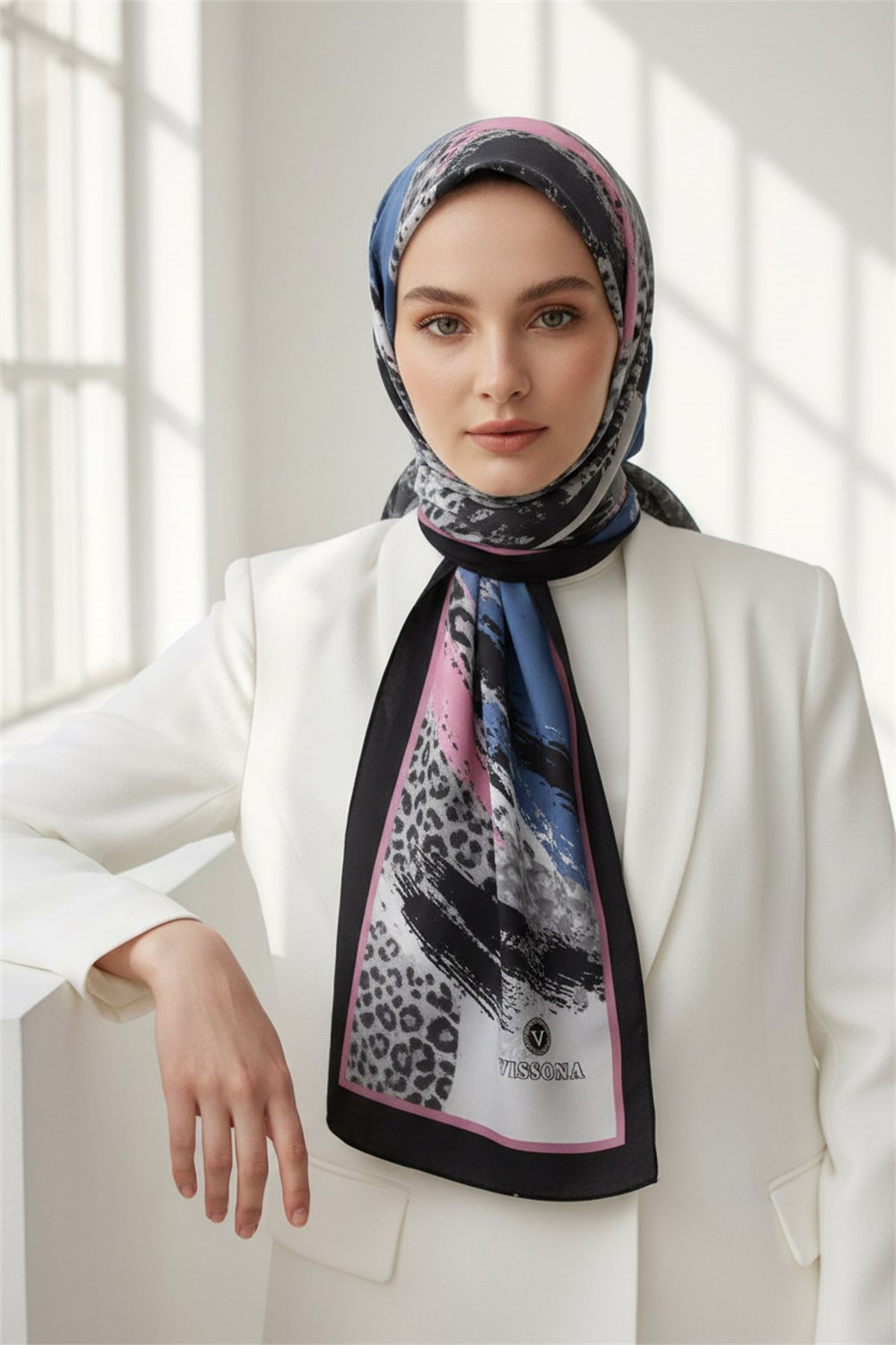 KREP LEOPAR DESENLİ GRİ - PUDRA RENKLİ 75X195 KIRIŞMAZ ŞAL