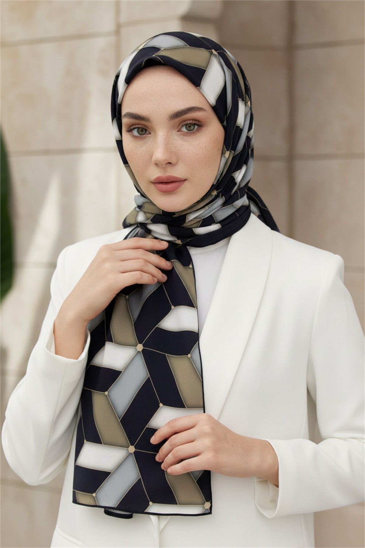 KREP GEOMETRİK DESENLİ VİZON RENKLİ 75X195 KIRIŞMAZ ŞAL