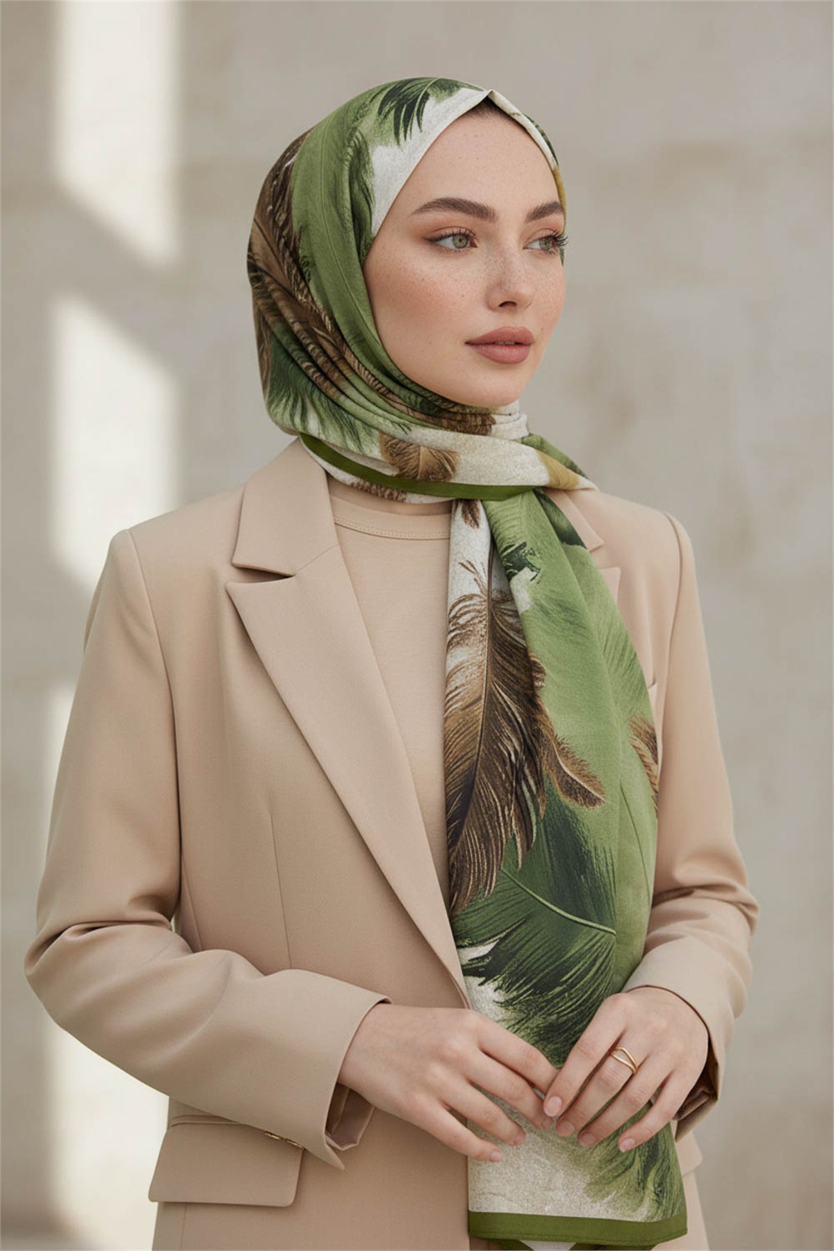 KREP YAPRAK DESENLİ HAKİ YEŞİLİ RENKLİ 75X195 KIRIŞMAZ ŞAL