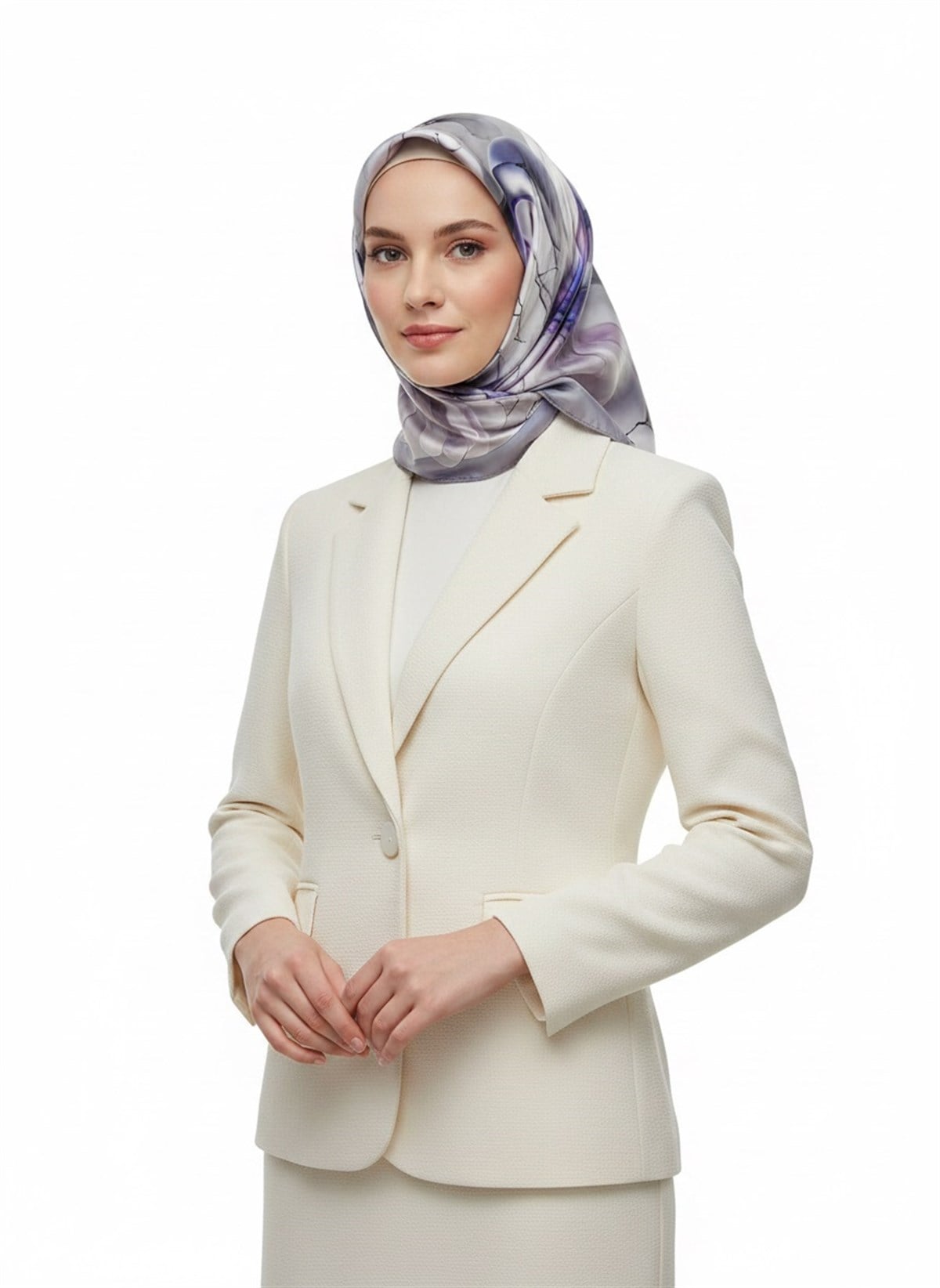 %100 Twill İpek Büyük Çiçek Desenli Gri - Saks Renkli 90x90 Eşarp Dikim Şekli : El Dikişi