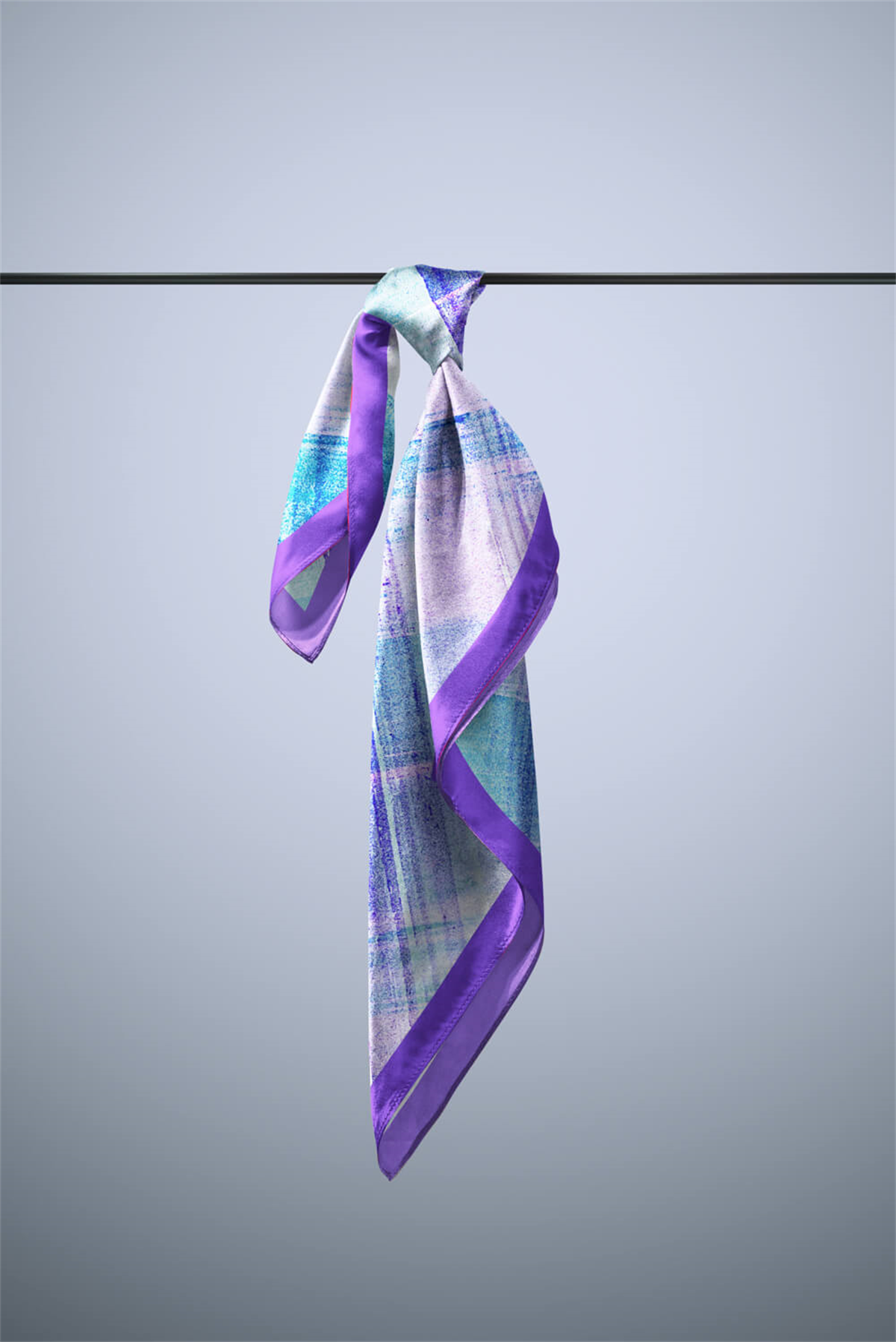 D47 Kadın Egzotik Desenli Bandana 50x50 Mavi DG0279-22