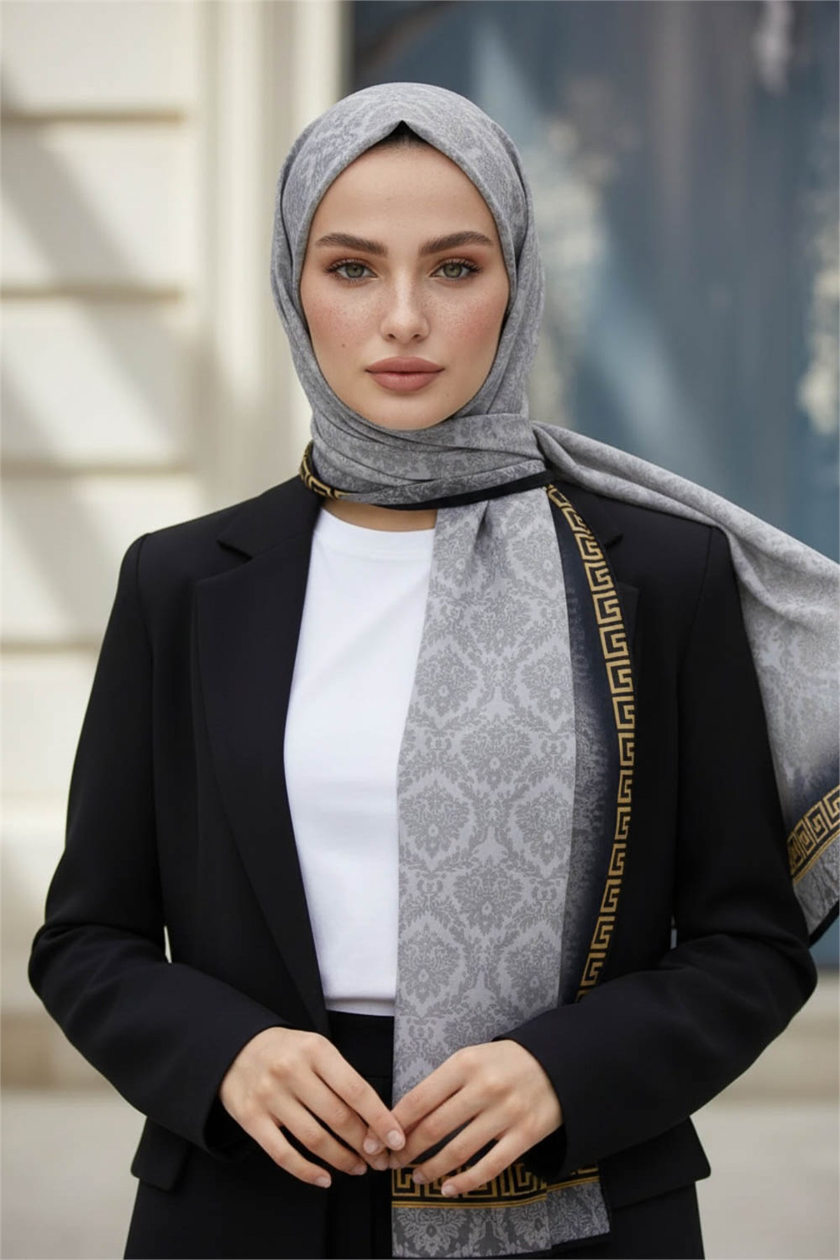 KREP GOLD DETAYLI BAROK DESENLİ GÜMÜŞ RENKLİ 75X195 KIRIŞMAZ ŞAL