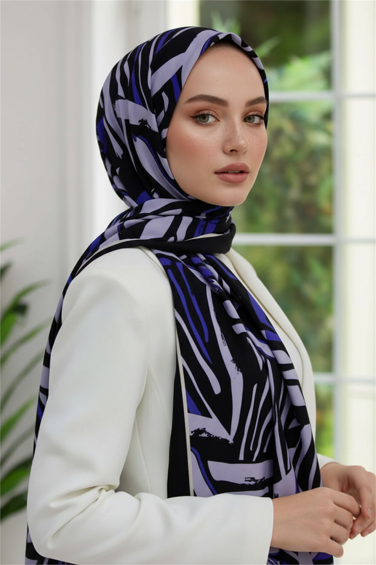 KREP ÇİZGİ DESENLİ İNDİGO RENKLİ 75X195 KIRIŞMAZ ŞAL