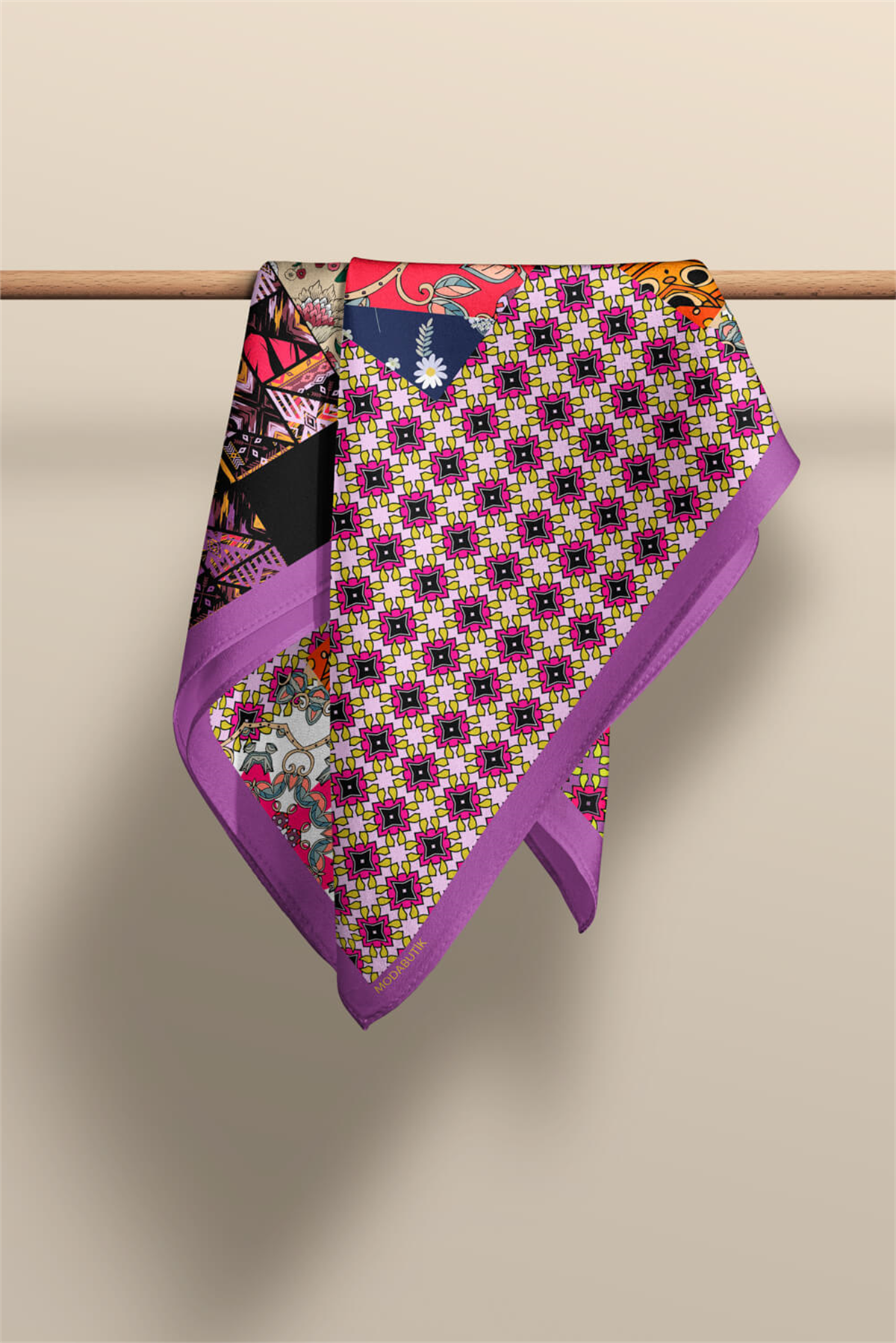 C24 KADIN DESENLİ BANDANA