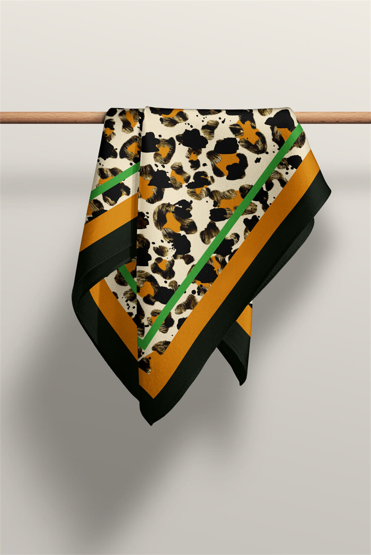 F19 Kadın Kahve Suluboya Desenli 50x50 Bandana