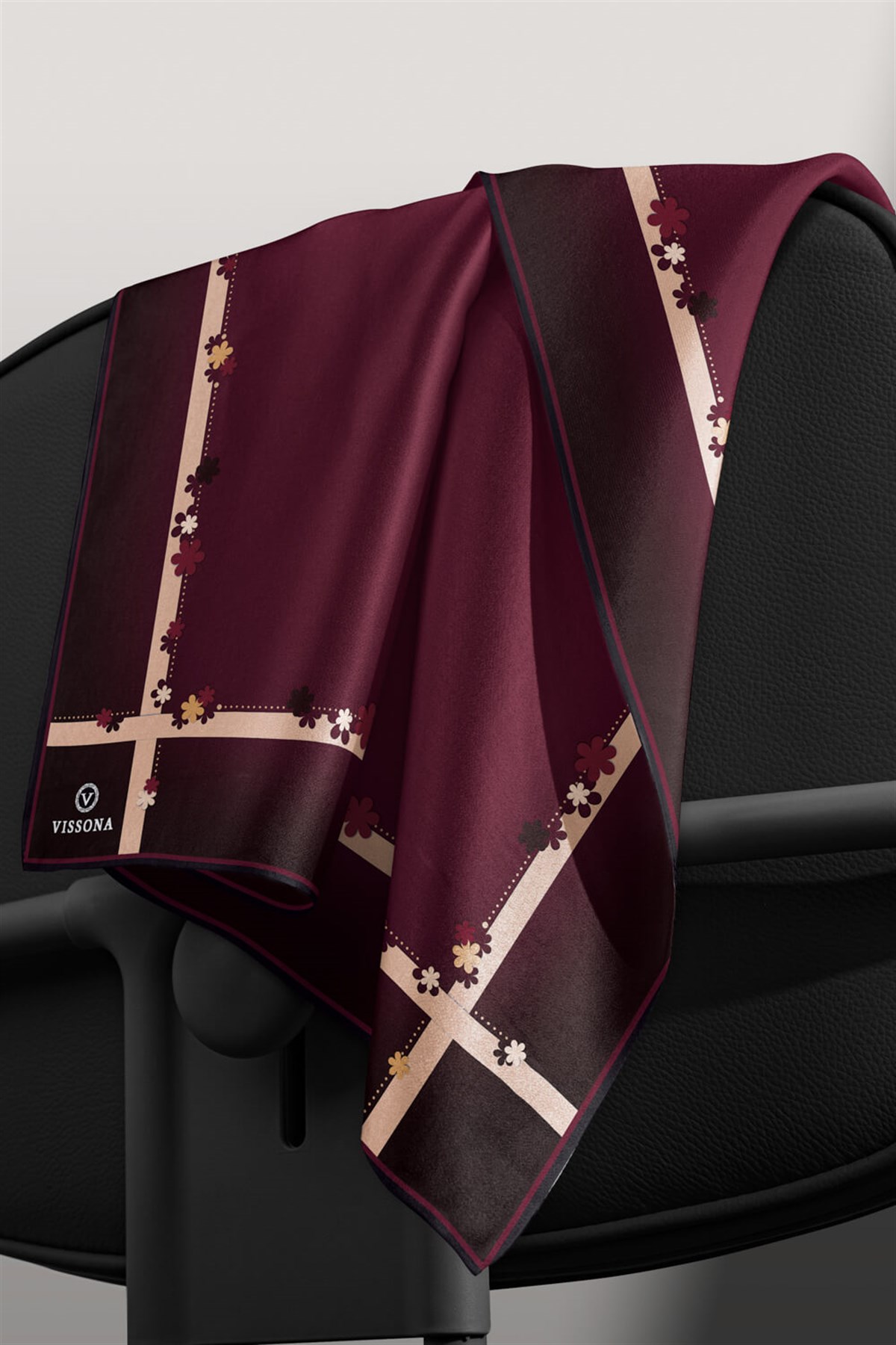 %100 Twill İpek Kenar Motifi Çiçek Desenli Şarabi - Bej Renkli 90x90 Eşarp Dikim Şekli : El Dikişi