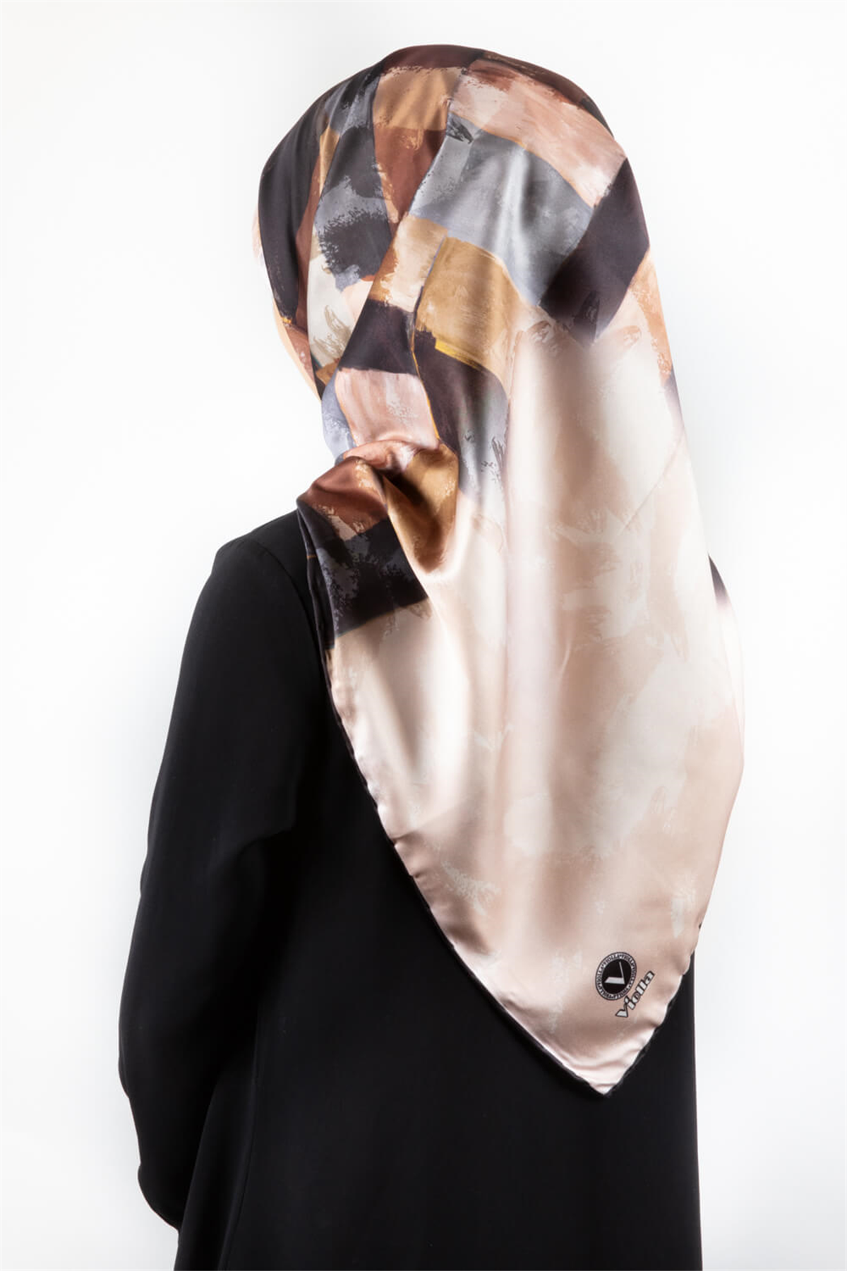 Twill Yağlı Boya Desenli Bej Renkli 90x90 Eşarp (İpek İçermez) Kenar Dikiş Şekli El Dikişli