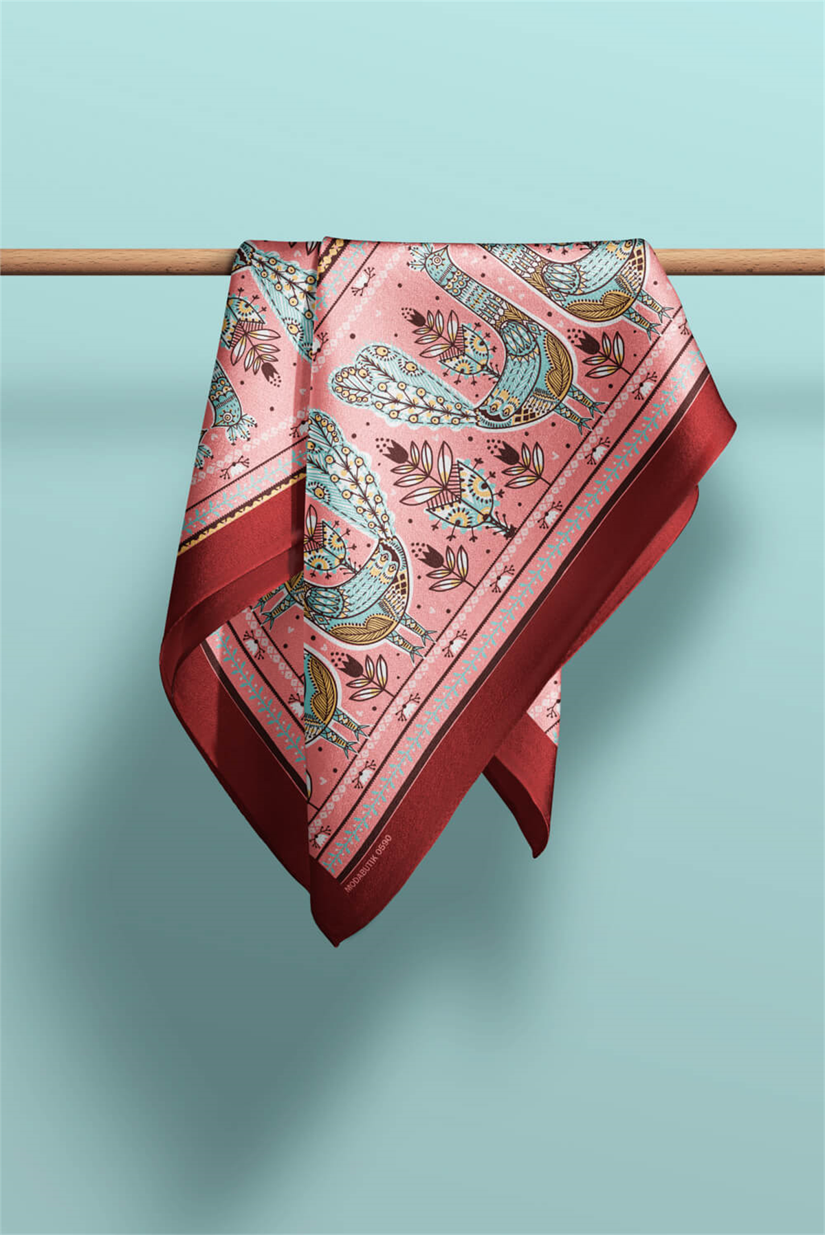 Z52 Kadın Pembe Tavuskuşu Etnik Desenli 50x50 Bandana