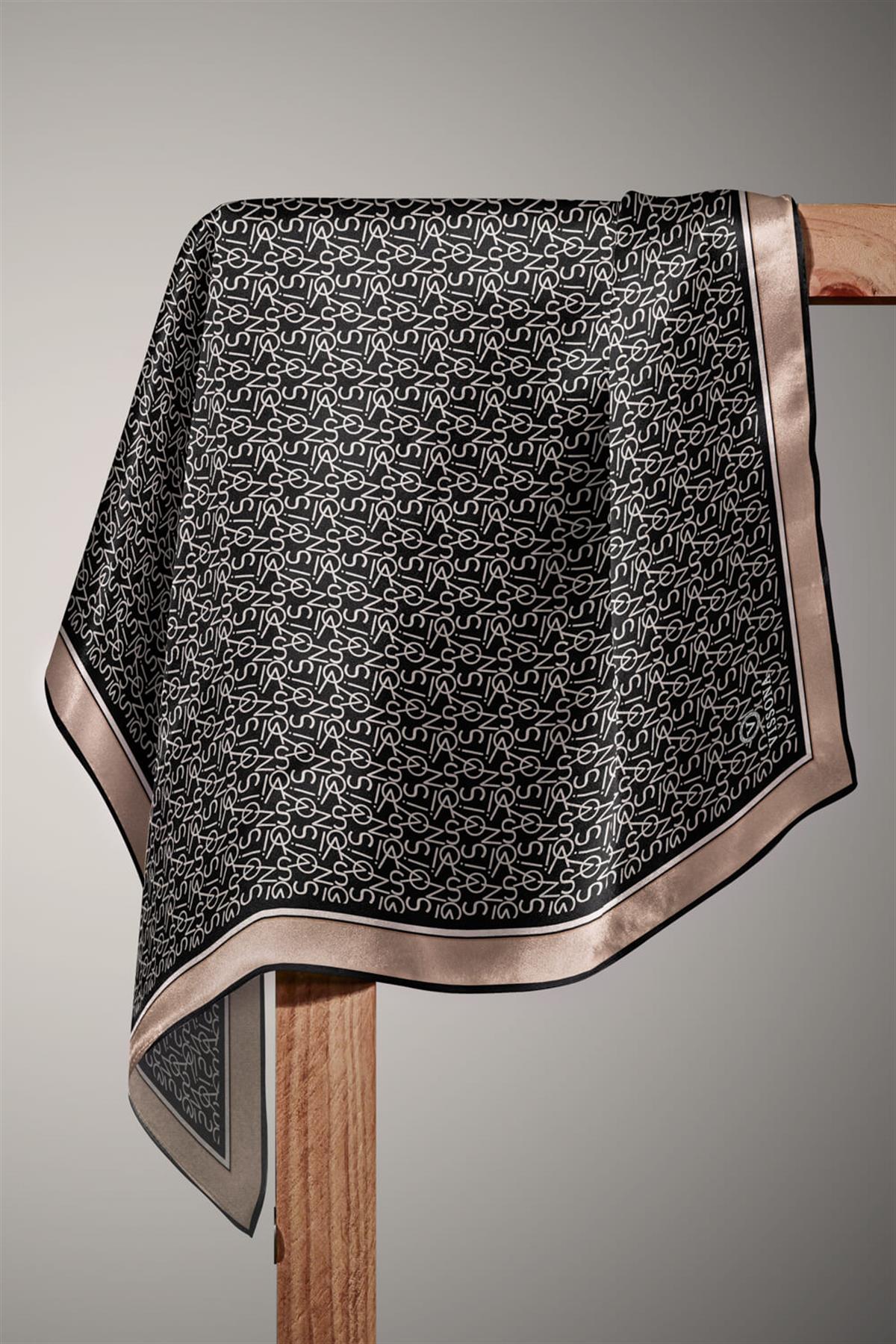 %100 Twill İpek Harf Desenli Siyah - Vizon Renkli 90x90 Eşarp Dikim Şekli : El Dikişi