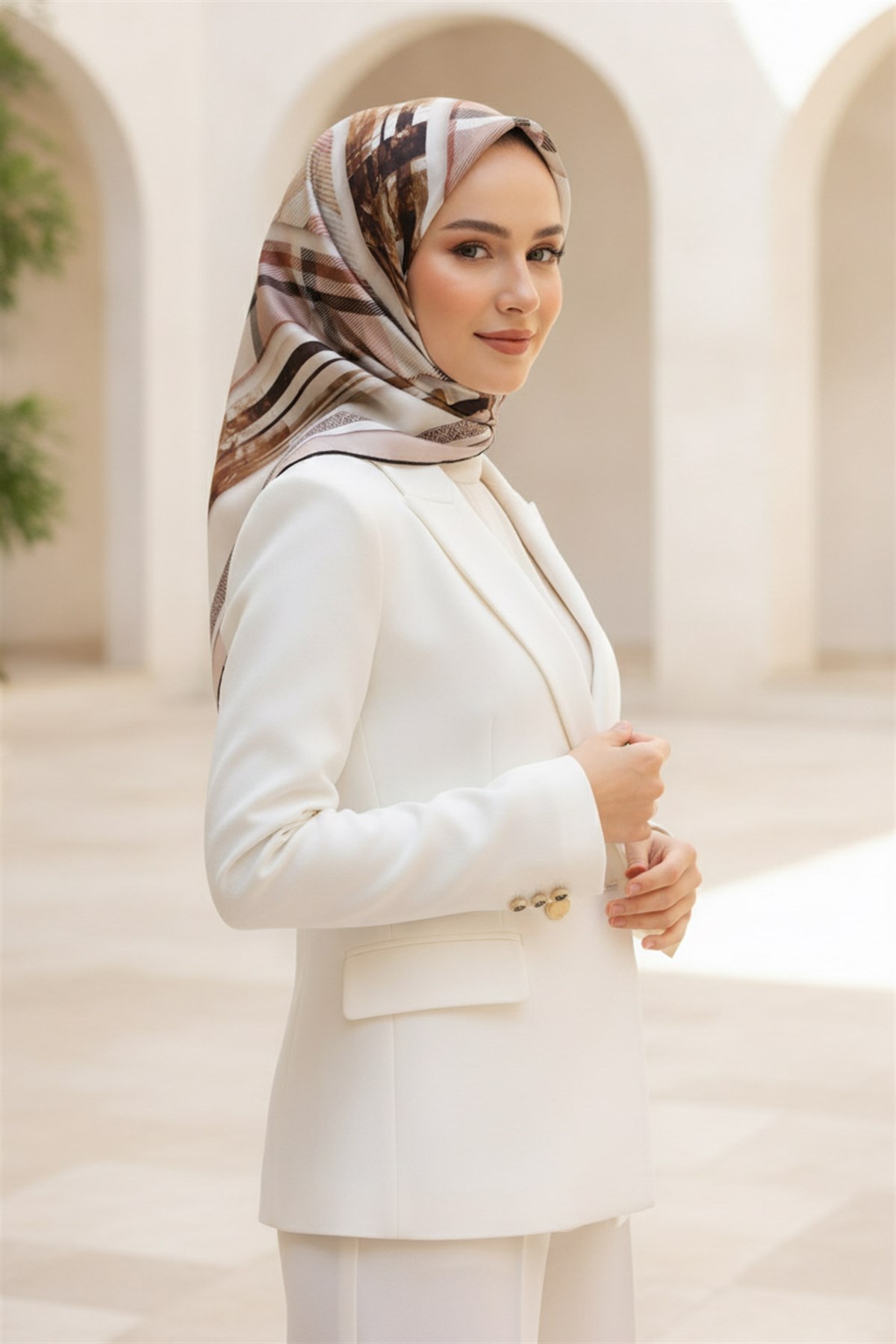 %100 Twill İpek Ekose Desenli Pudra - Gri Renkli 90x90 Eşarp Dikim Şekli : El Dikişi