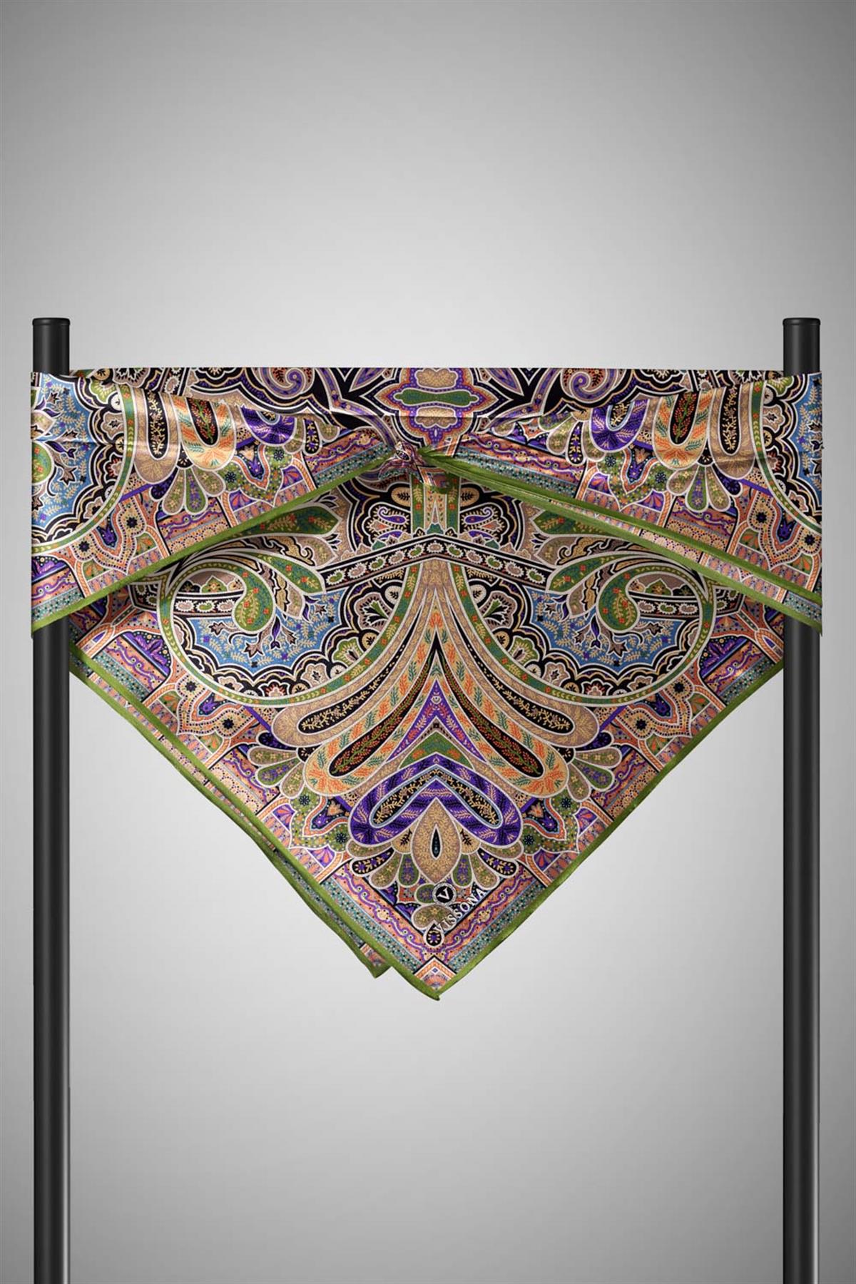 100% Twill İpek Etnik Desenli Haki Renkli 90x90 Dikim Şekli : El Dikişi Eşarp