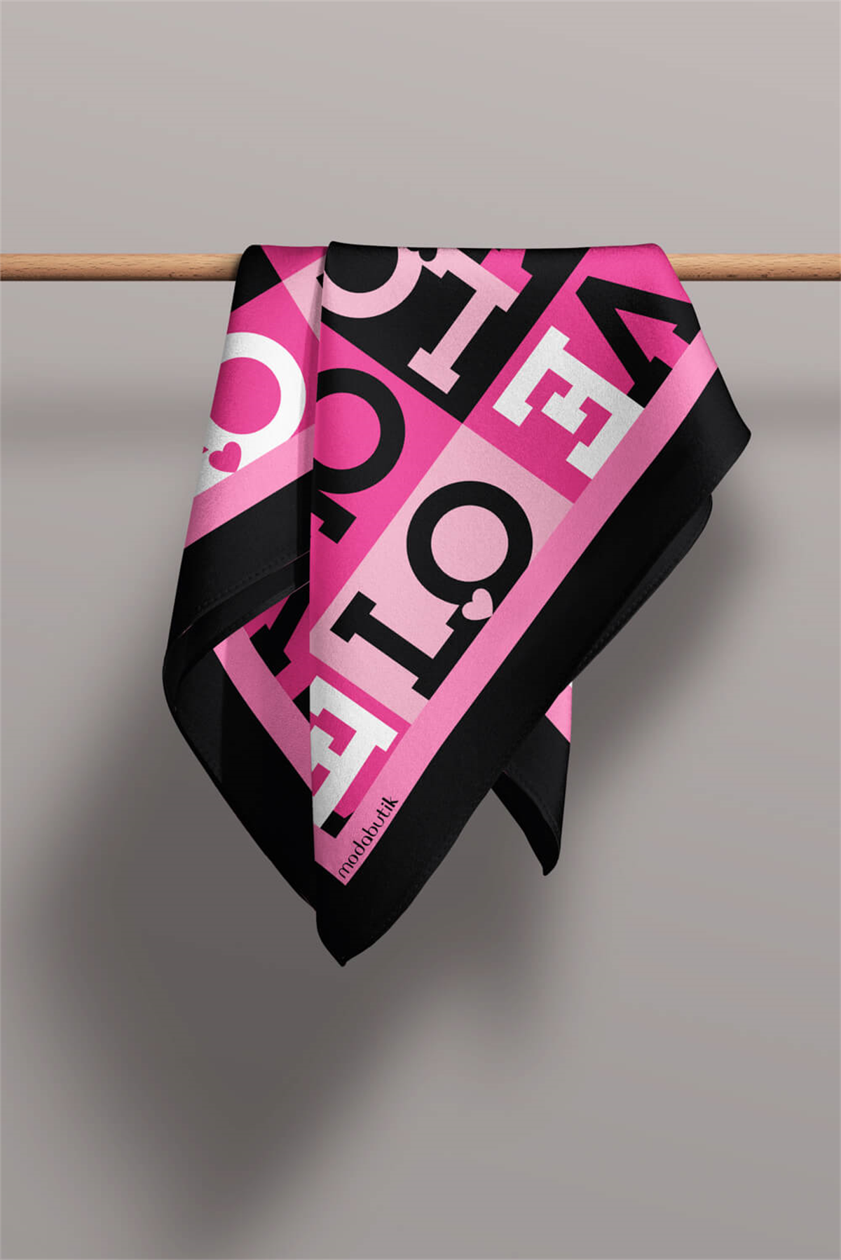 B87 Kadın Siyah Pembe Love Desenli 50x50 Bandana HYL DG0847-22