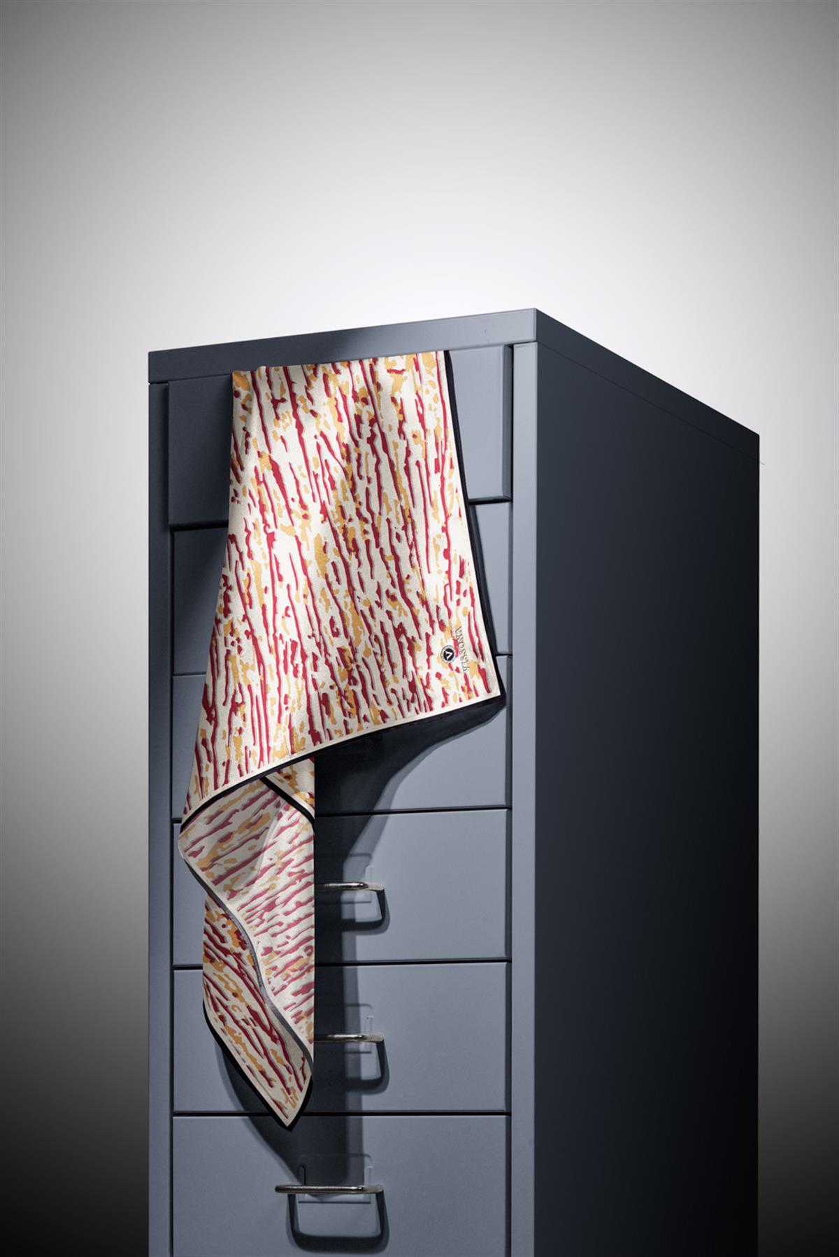 %100 Twill İpek Çizgi Desenli Krem - Bordo Renkli 90x90 Eşarp Dikim Şekli : El Dikişi