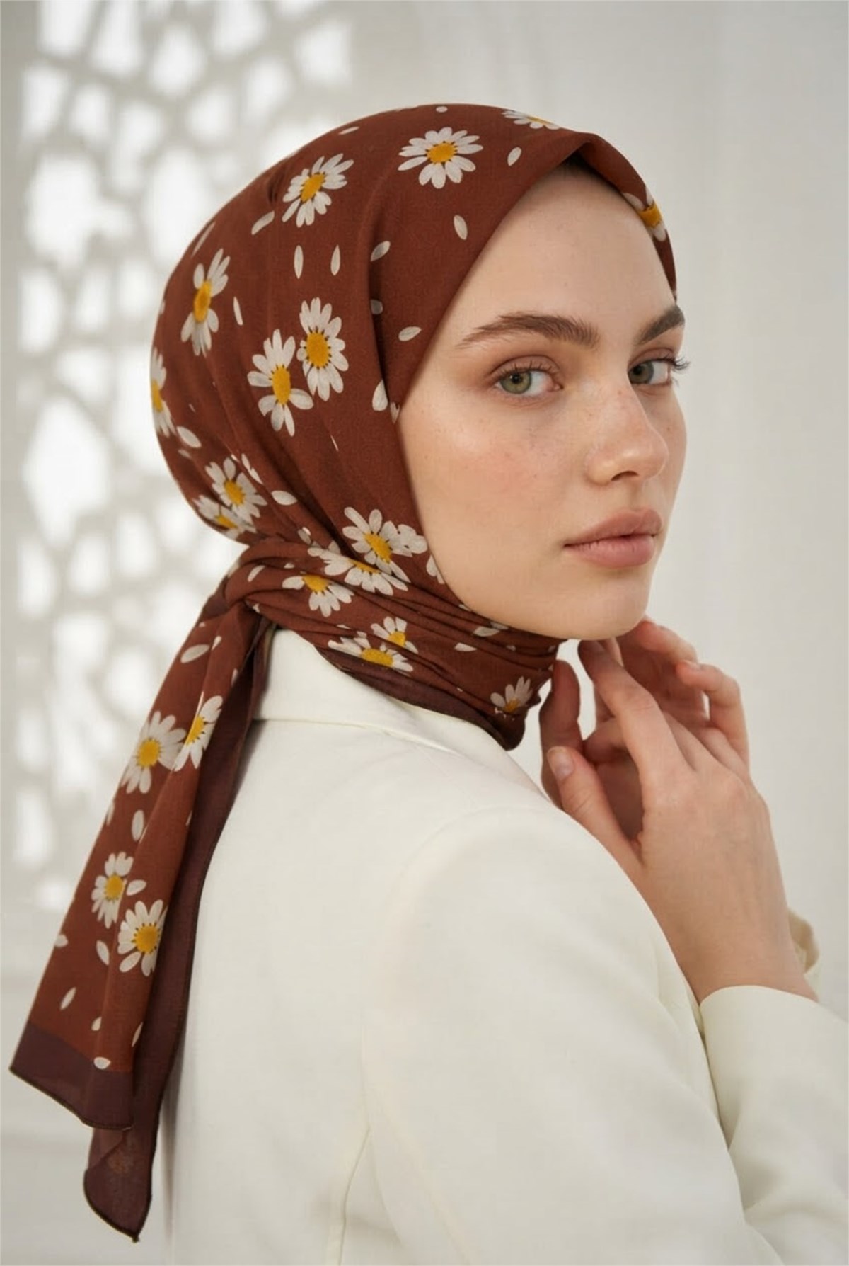 KREP PAPATYA DESENLİ BORDO RENKLİ 75X195 KIRIŞMAZ ŞAL